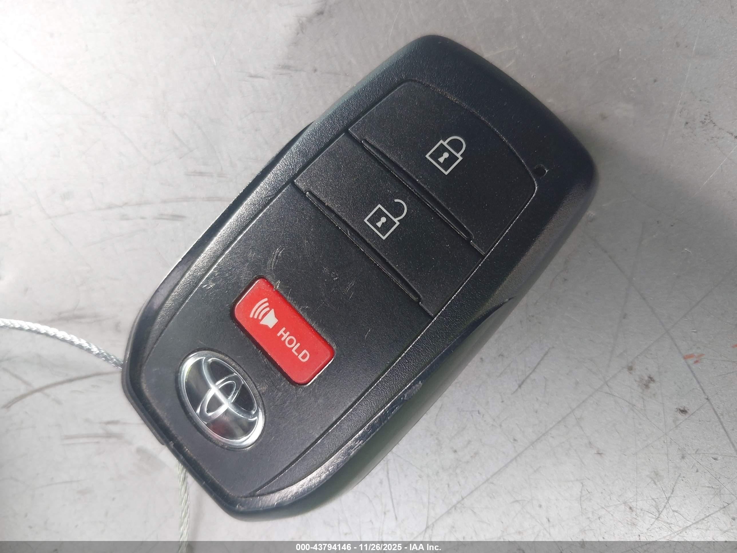 TOYOTA TACOMA image 11