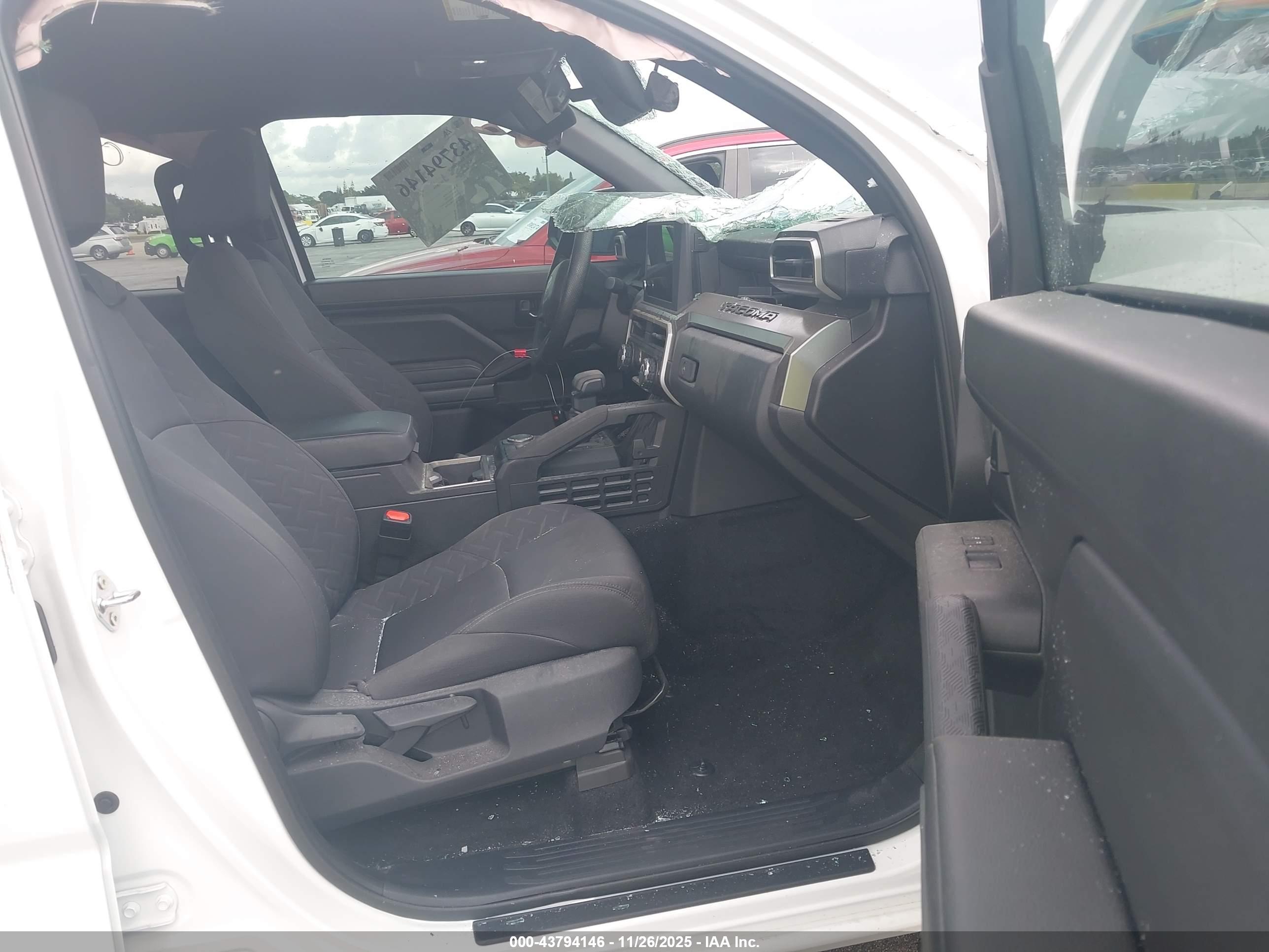 TOYOTA TACOMA image 5