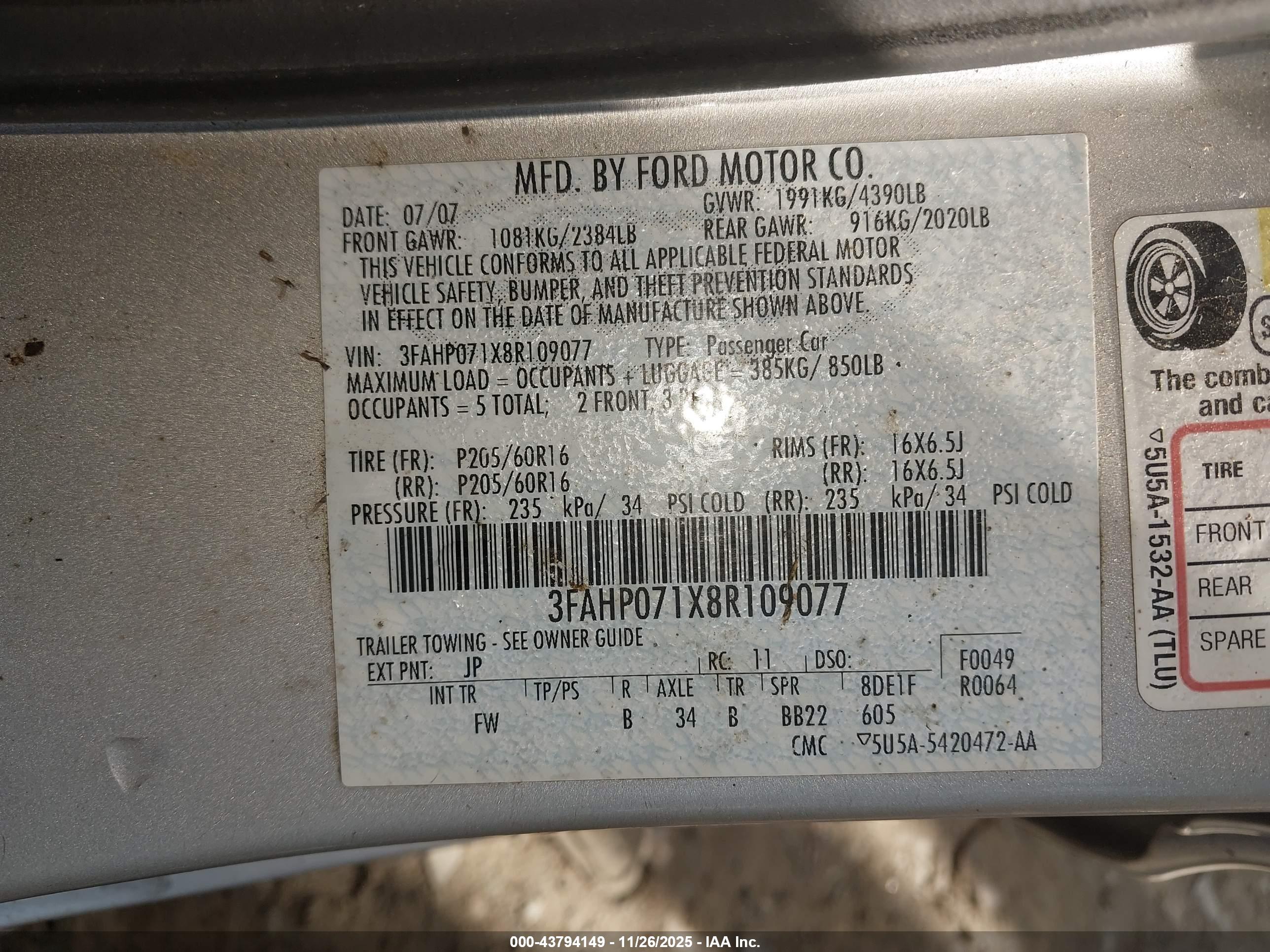 FORD FUSION image 9