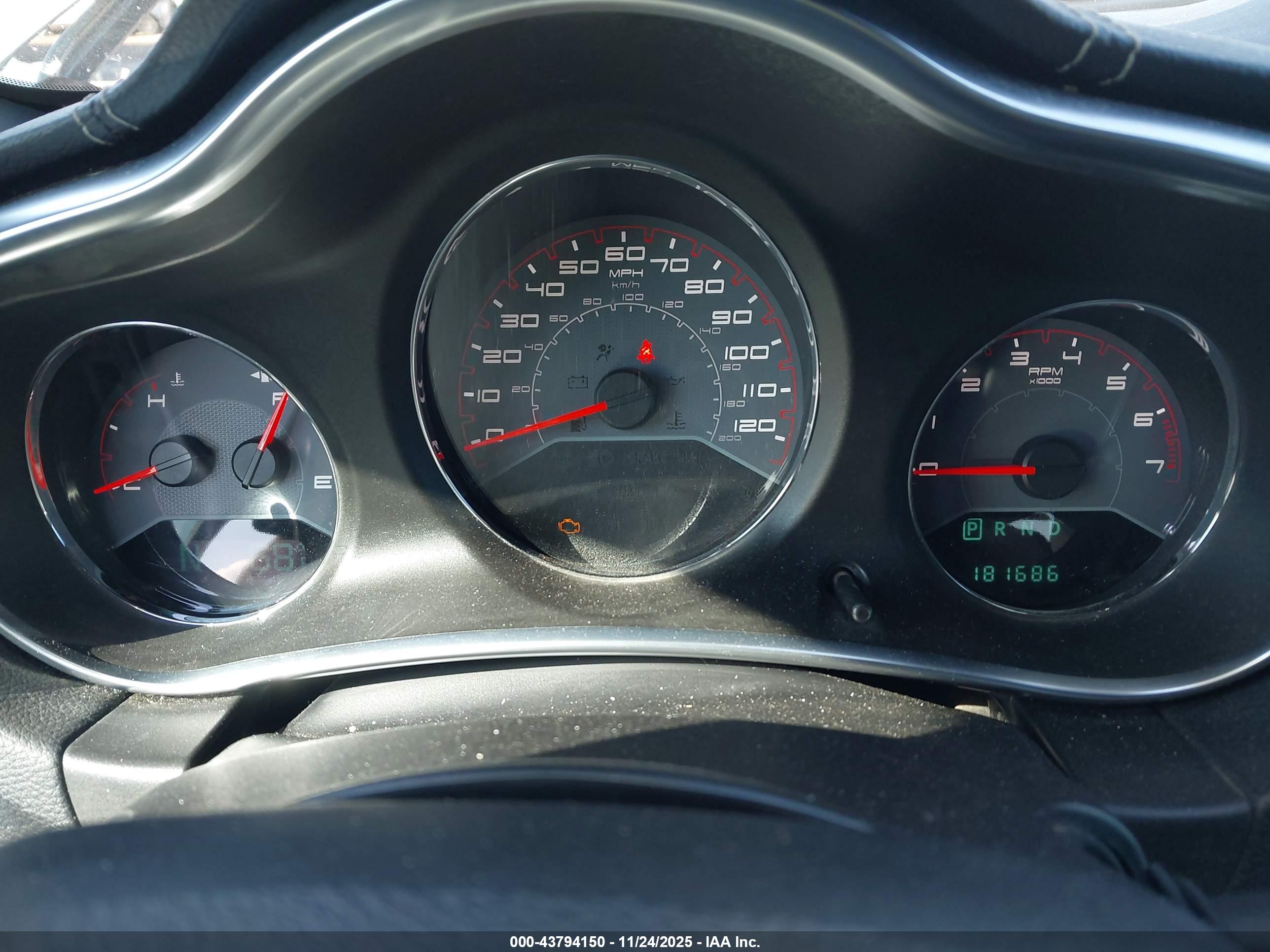 DODGE AVENGER image 7