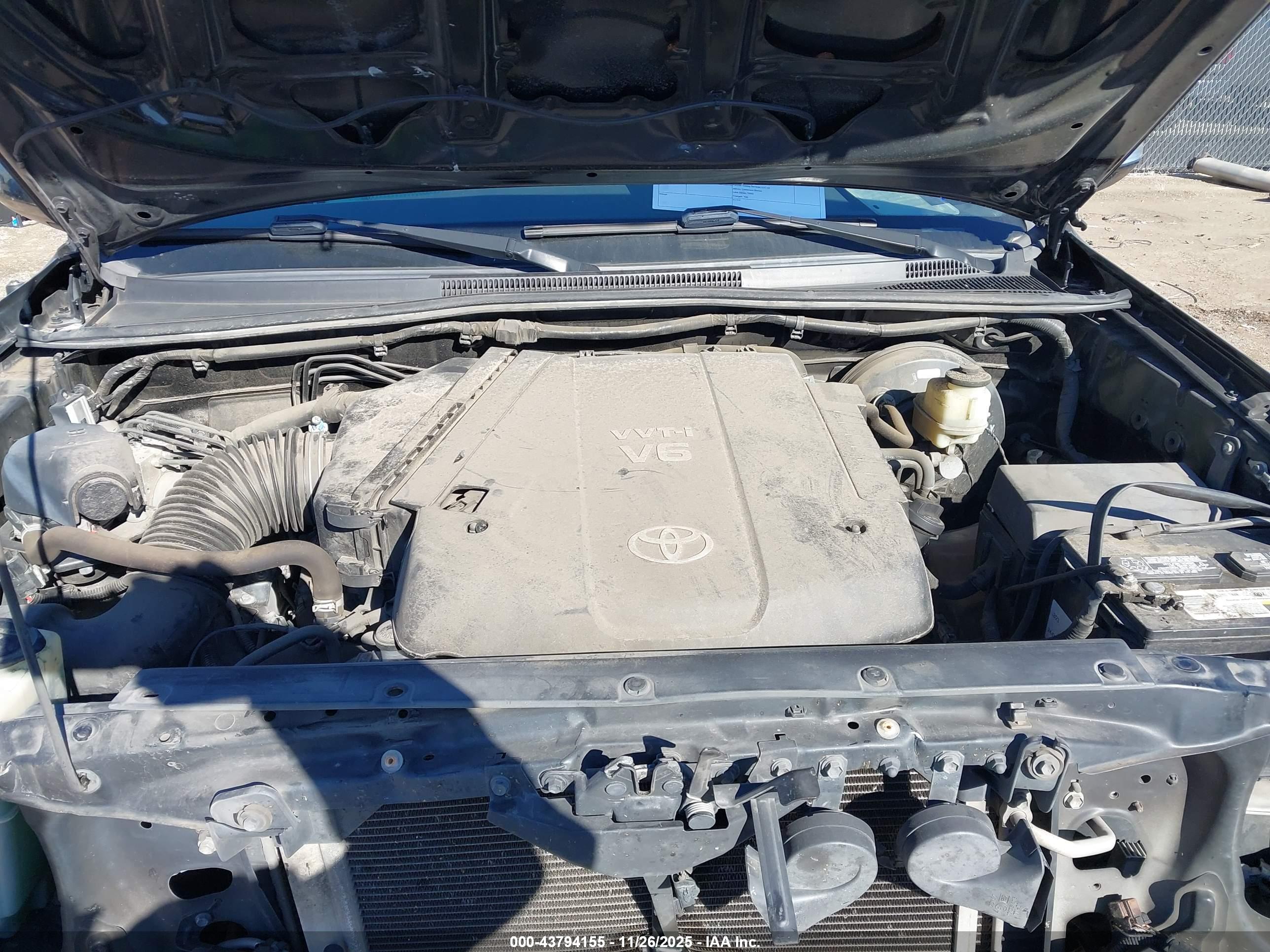 TOYOTA TACOMA image 10