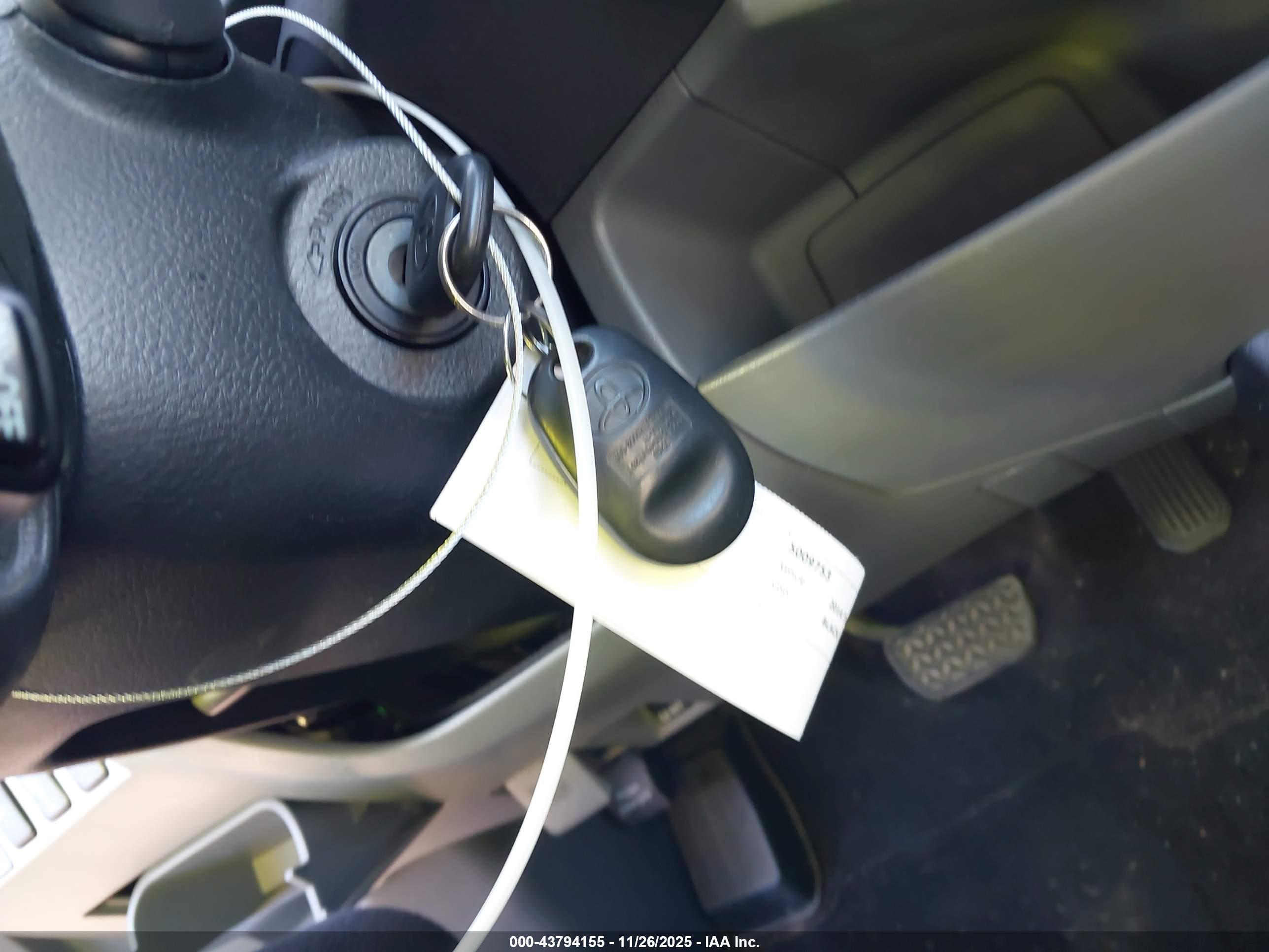 TOYOTA TACOMA image 11