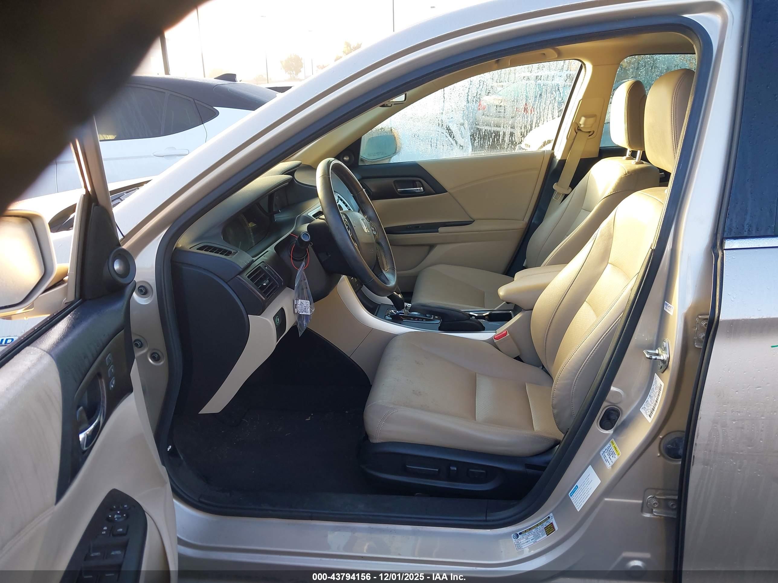 HONDA ACCORD image 5