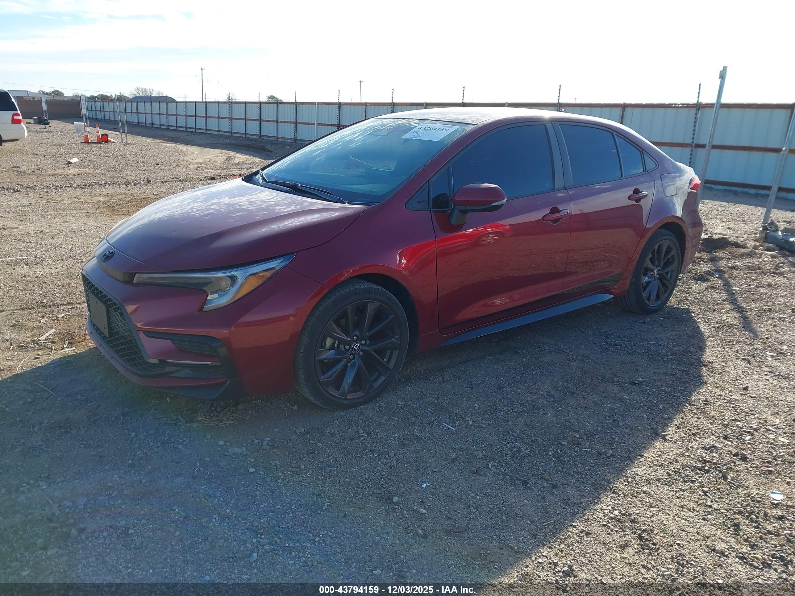 TOYOTA COROLLA image 2