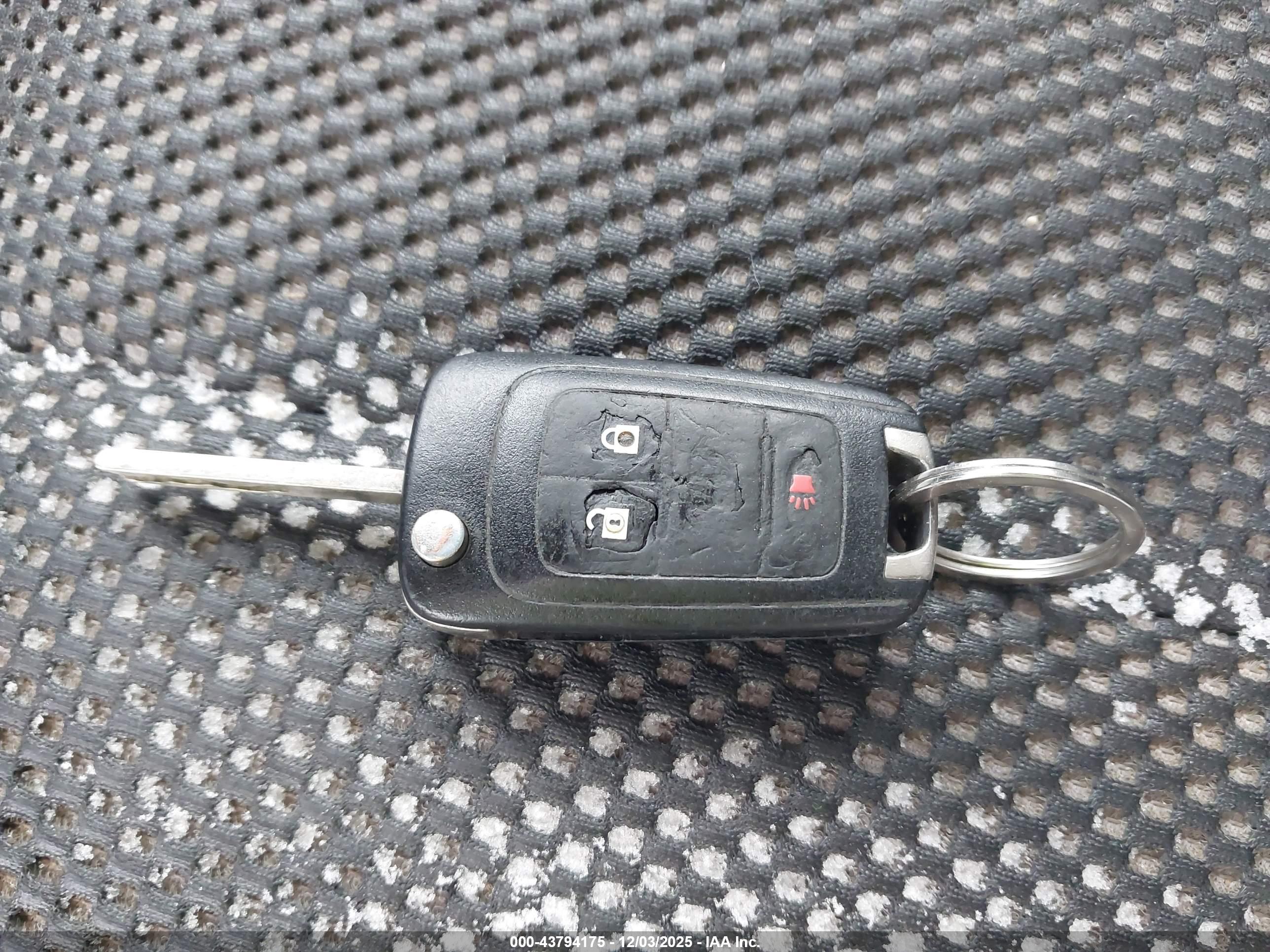 CHEVROLET EQUINOX image 11