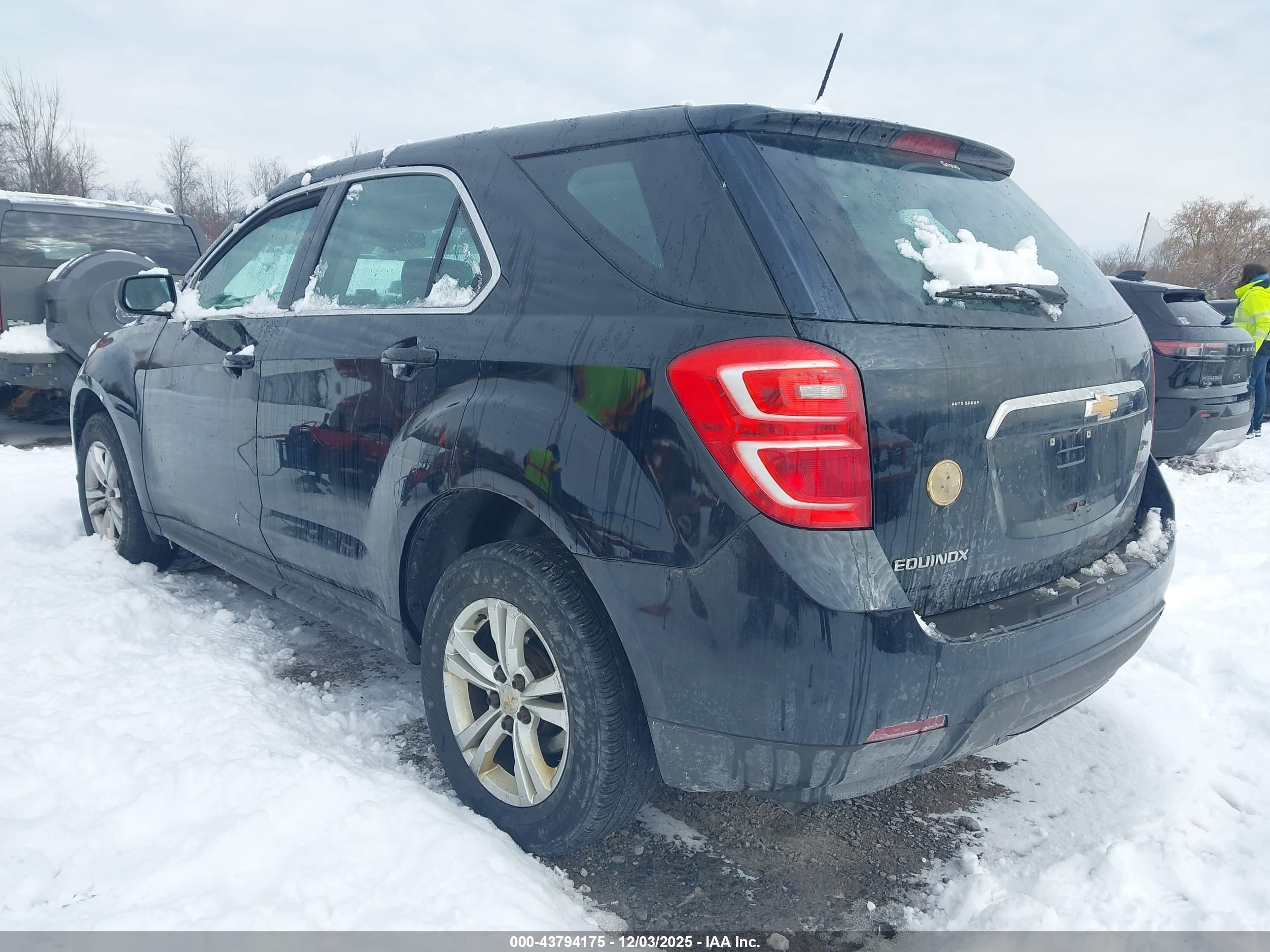 CHEVROLET EQUINOX image 3