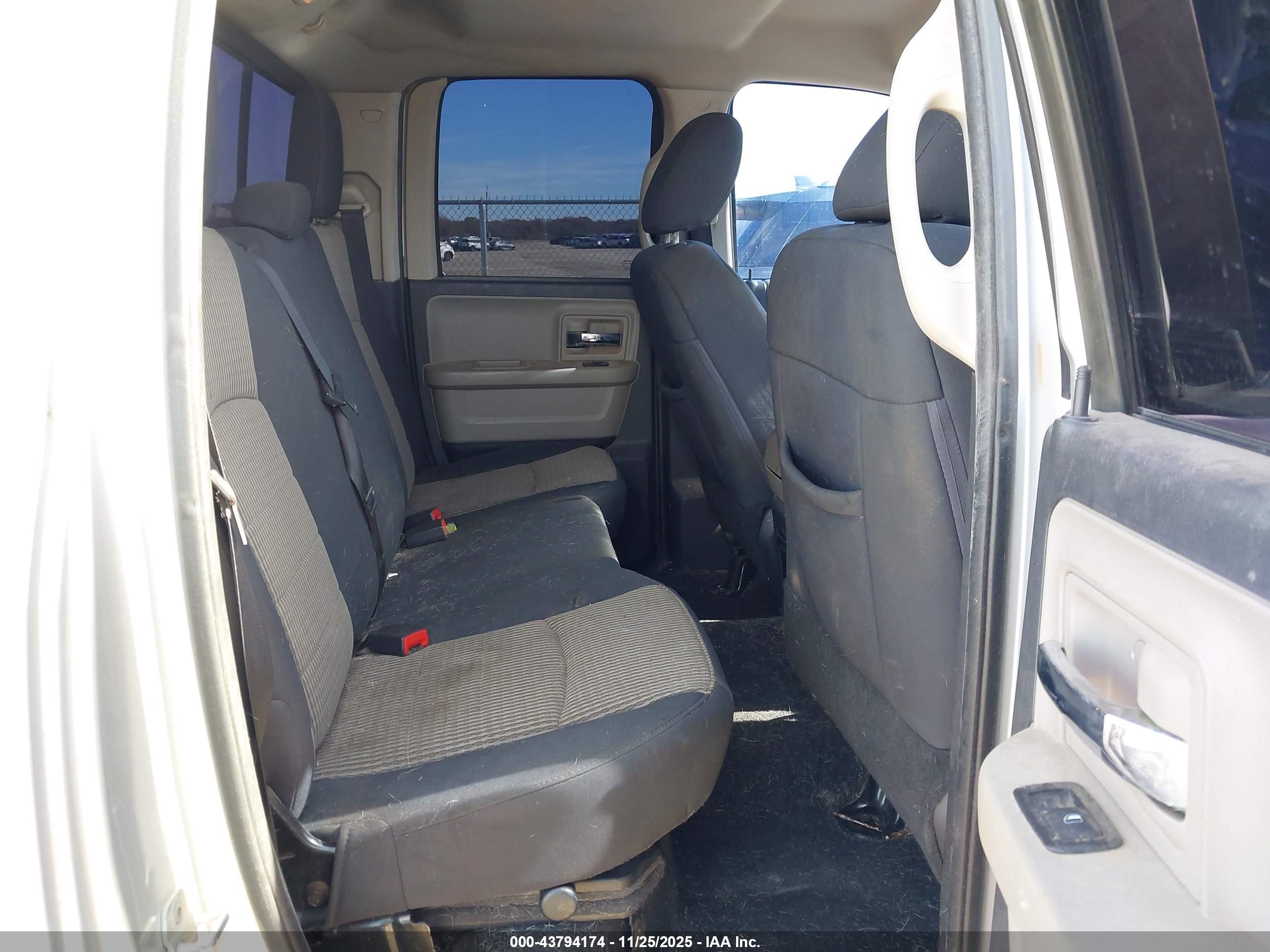 RAM 1500 image 8