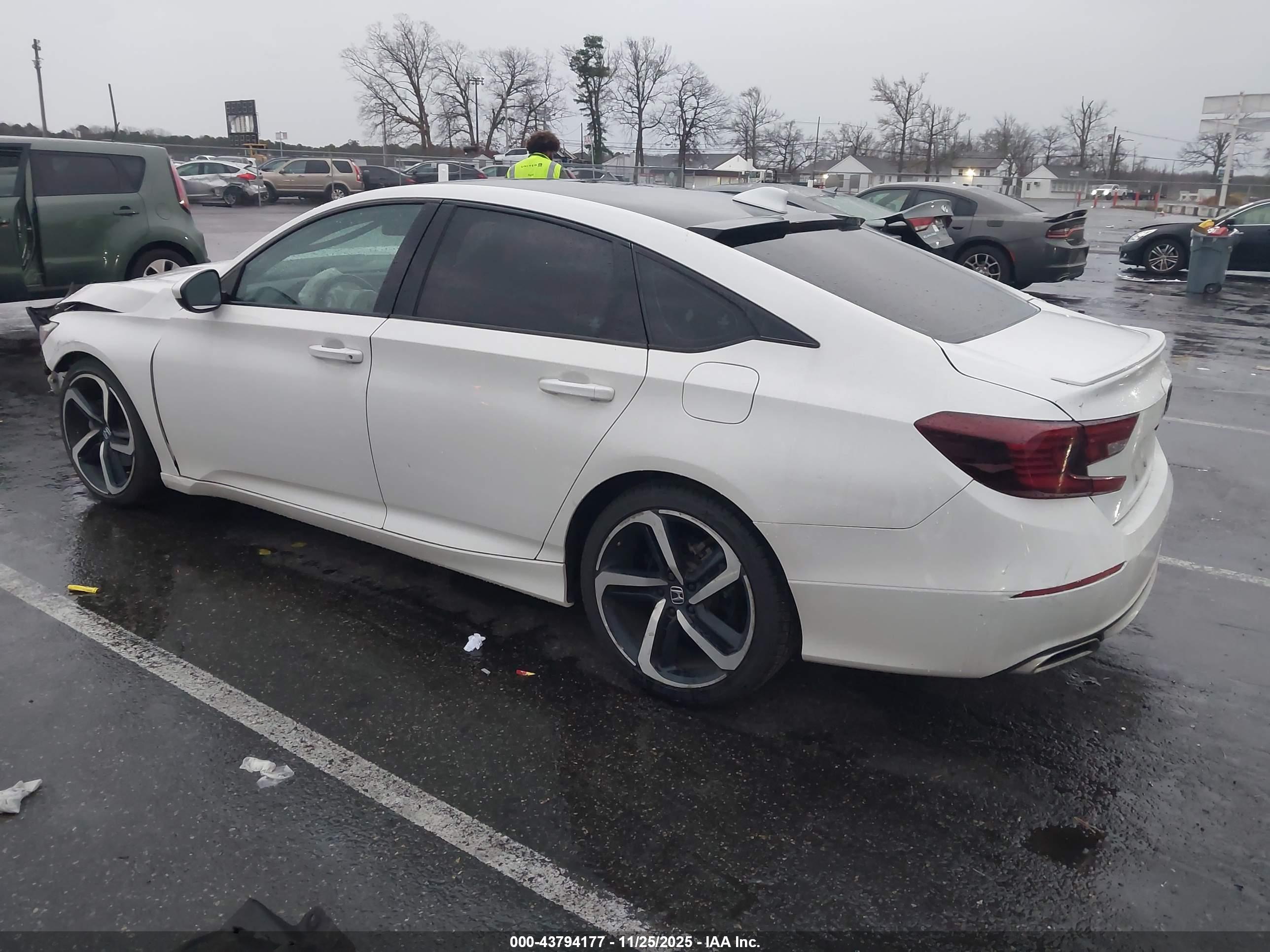 HONDA ACCORD image 3