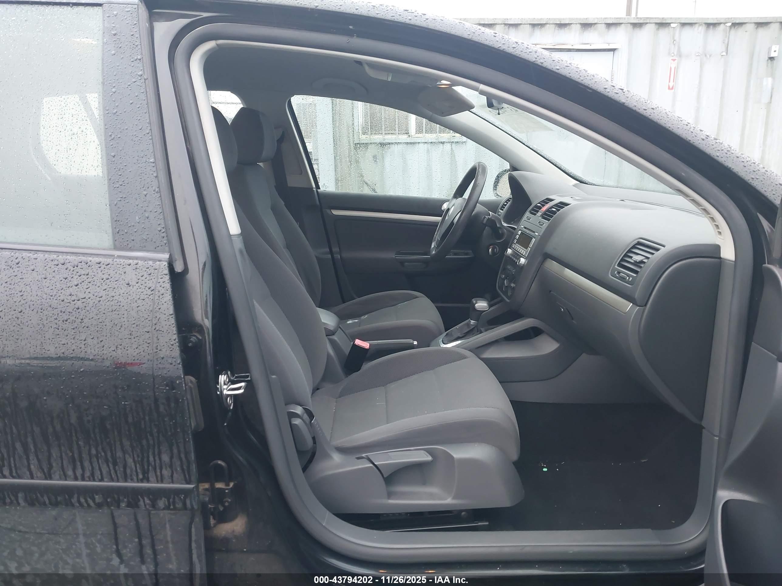 VOLKSWAGEN RABBIT image 5