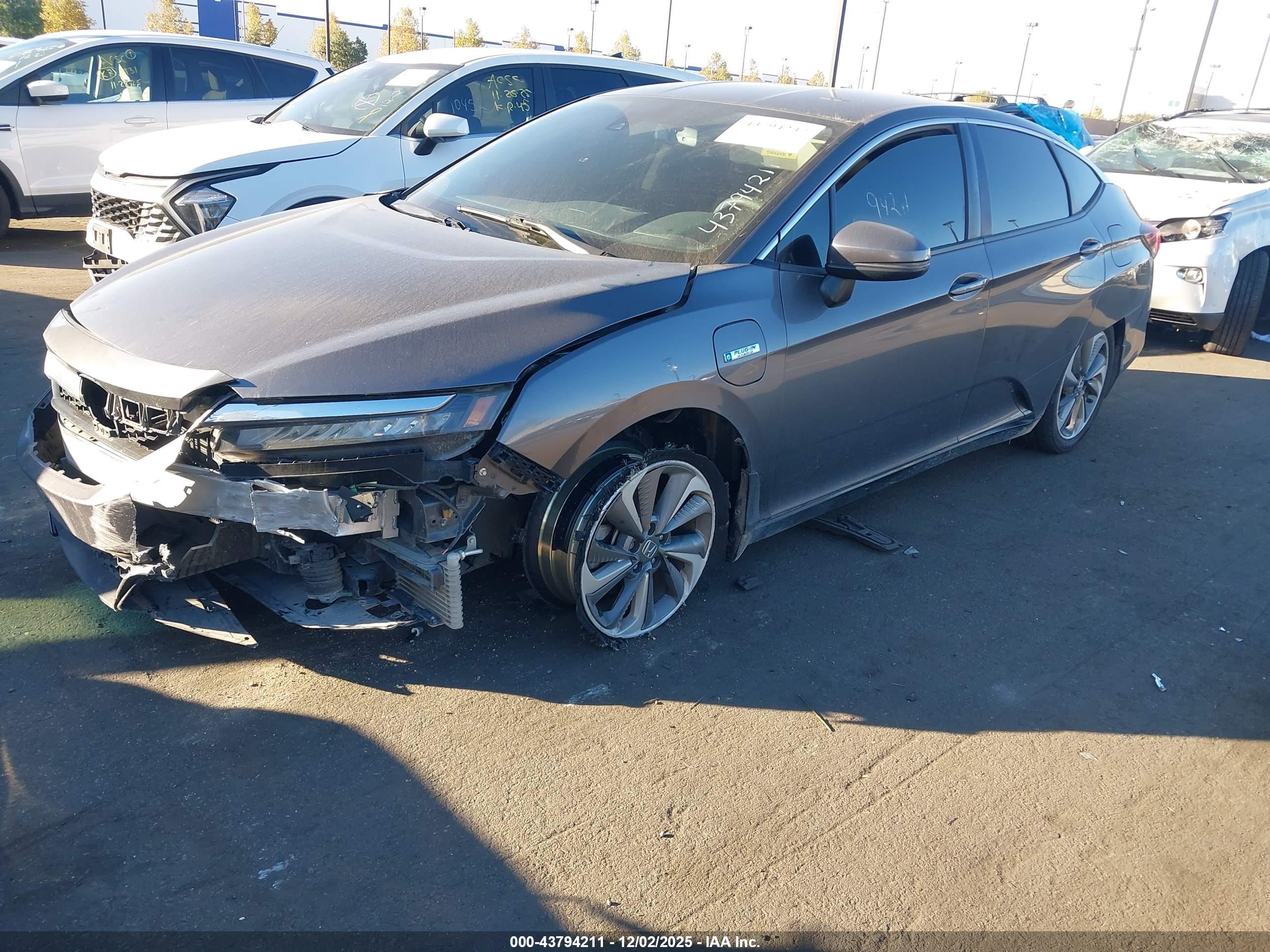 HONDA CLARITY image 2