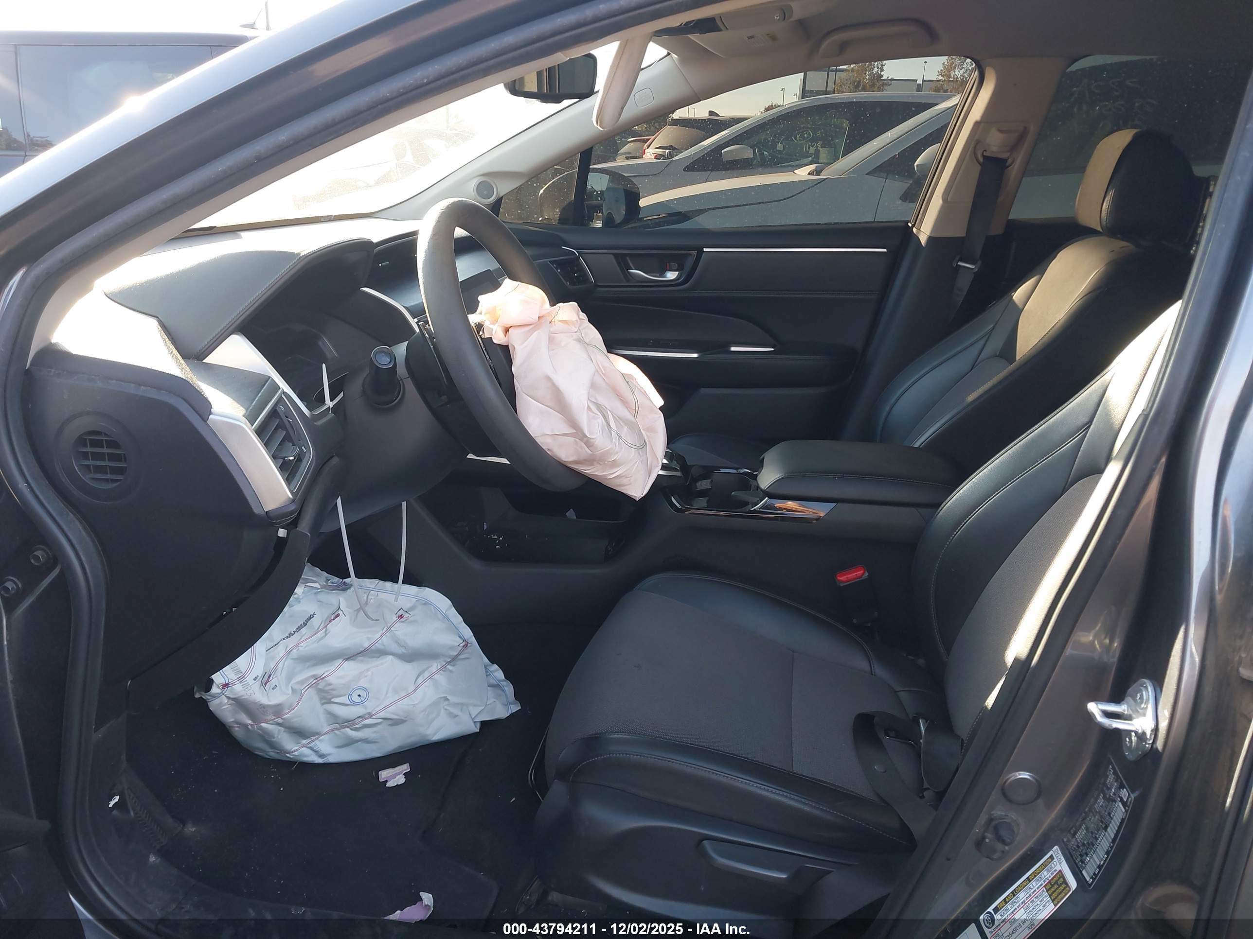HONDA CLARITY image 5