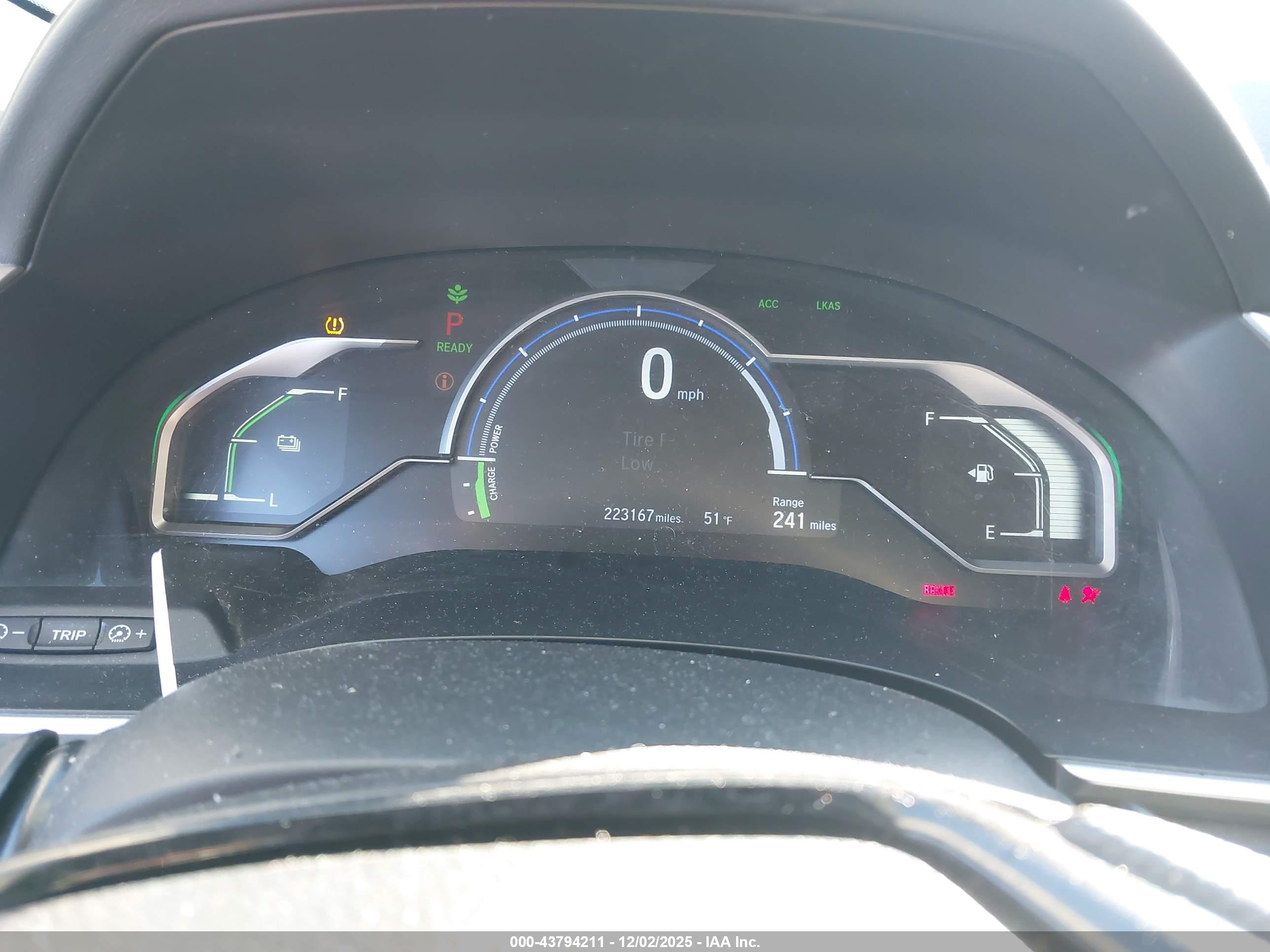 HONDA CLARITY image 7