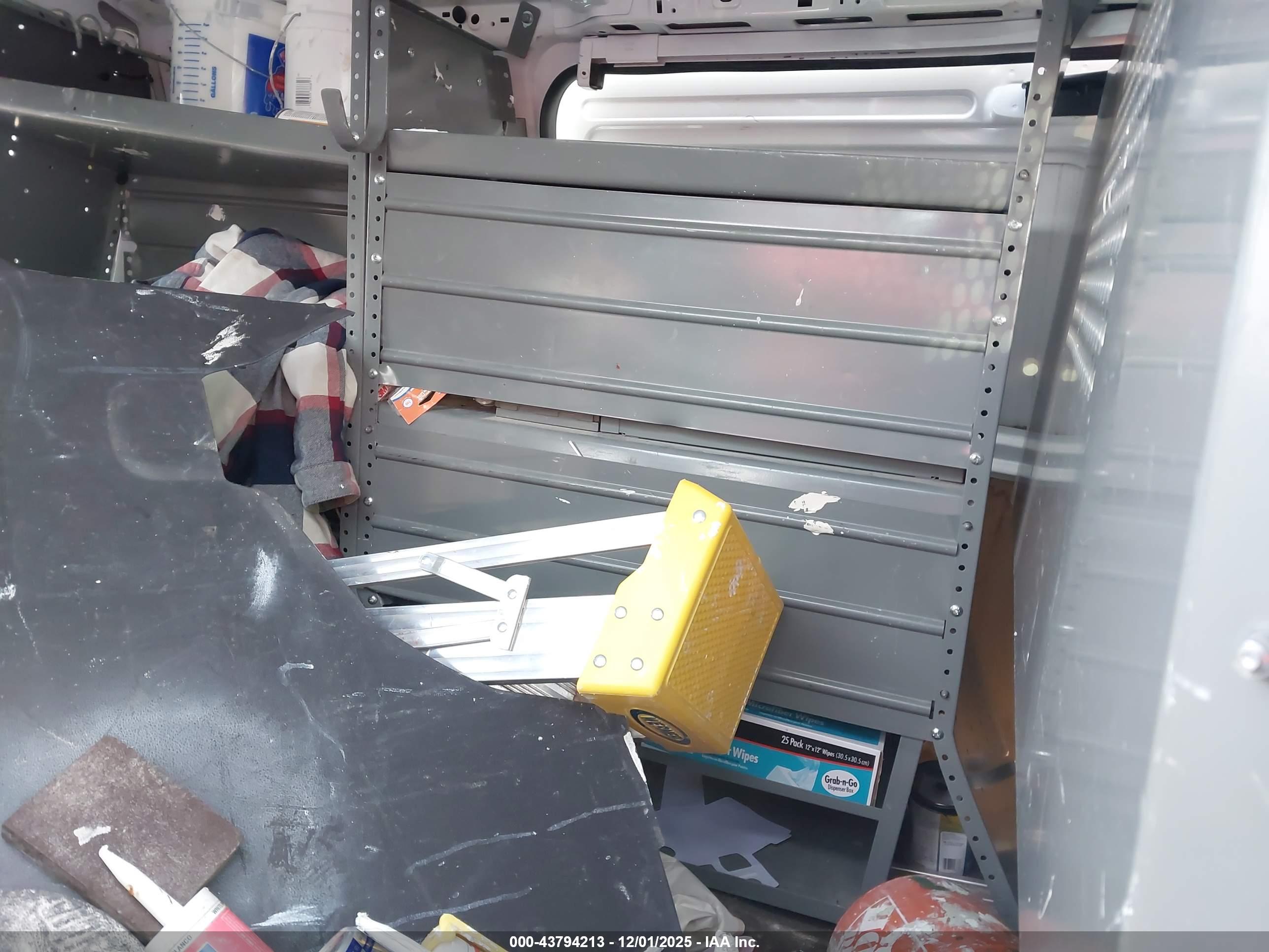 FORD TRANSIT image 8