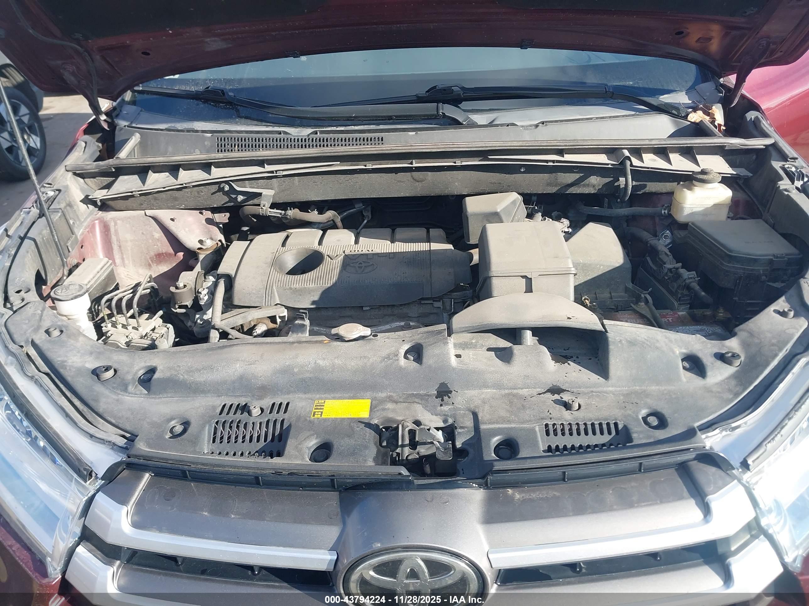 TOYOTA HIGHLANDER image 10