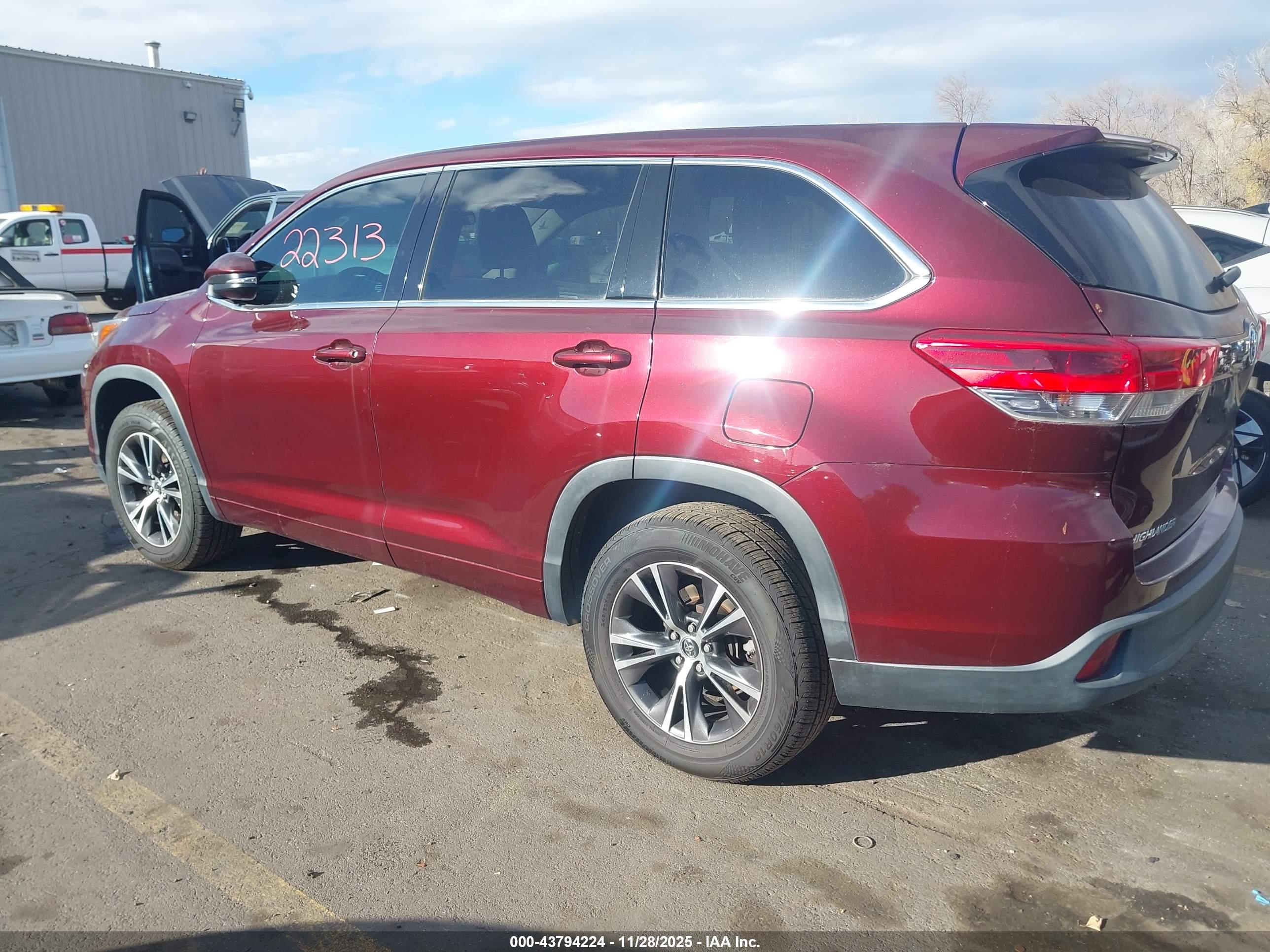 TOYOTA HIGHLANDER image 3