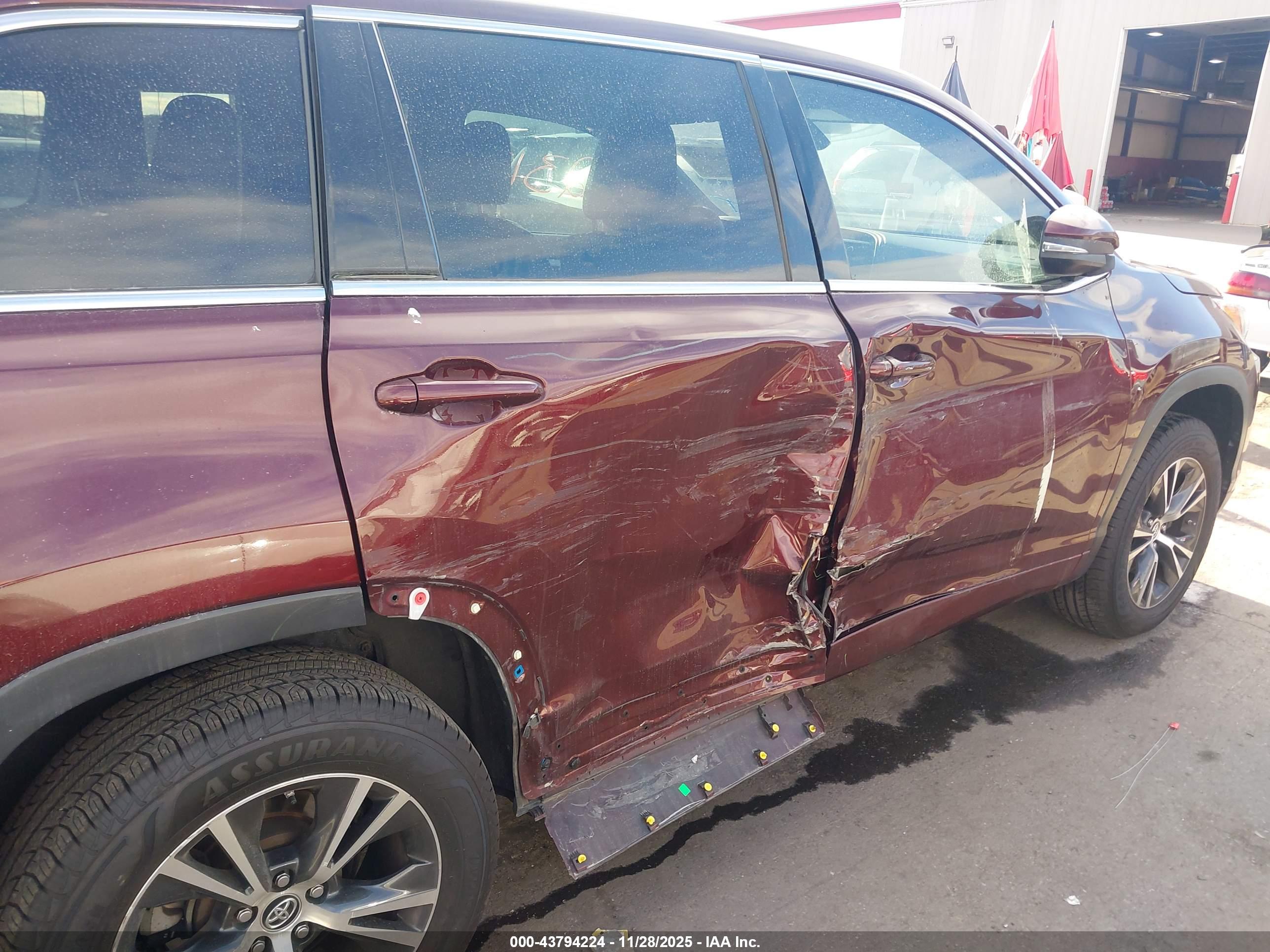 TOYOTA HIGHLANDER image 6