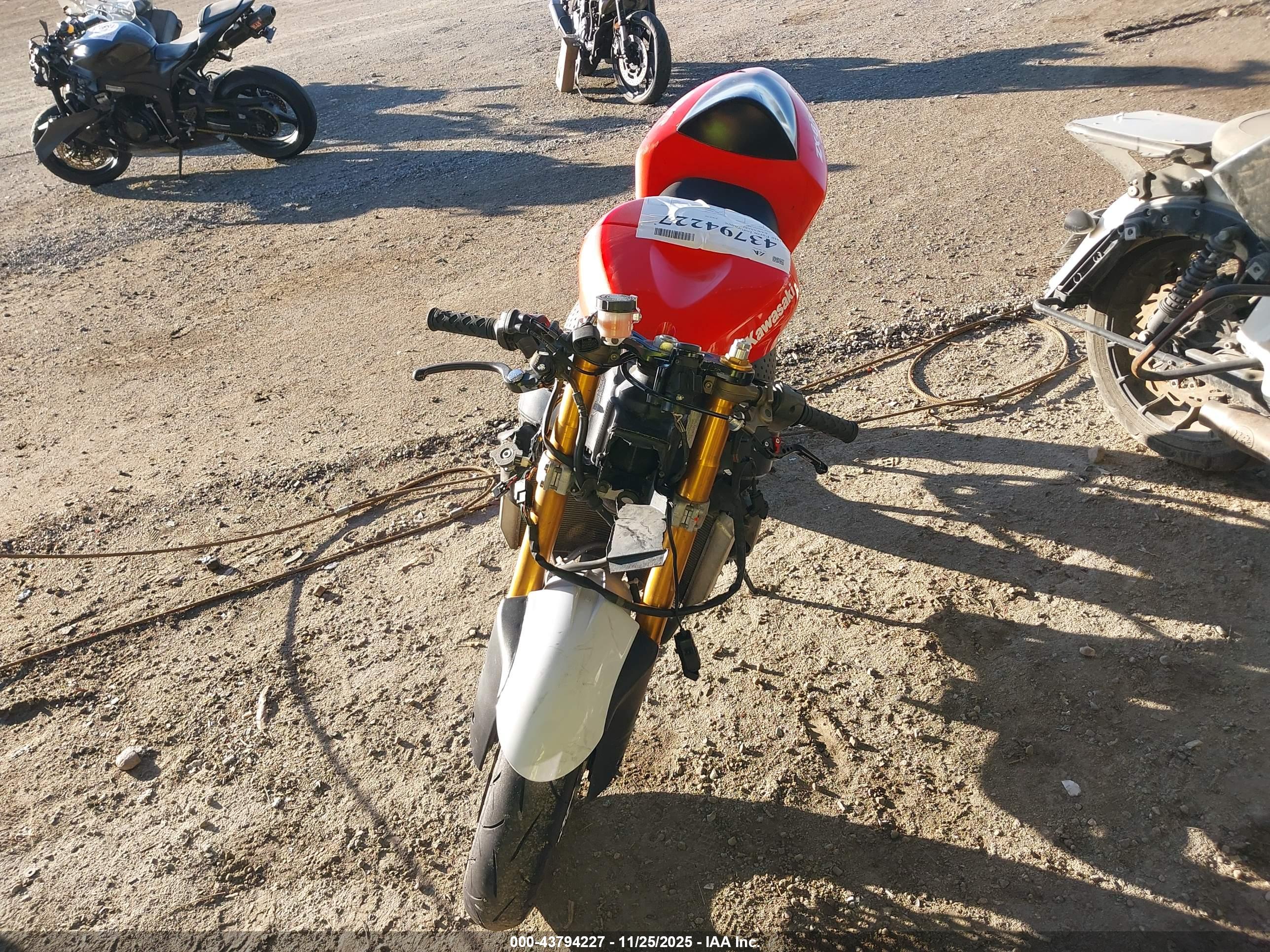 KAWASAKI ZX636 image 5