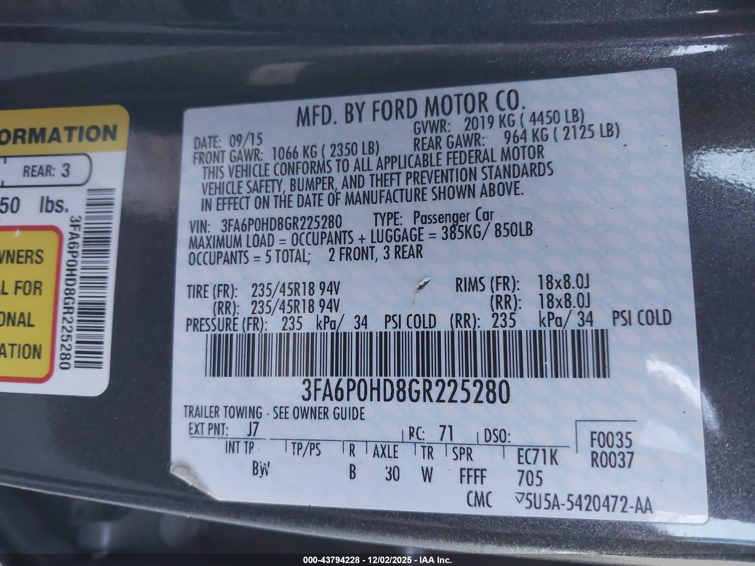 FORD FUSION image 9