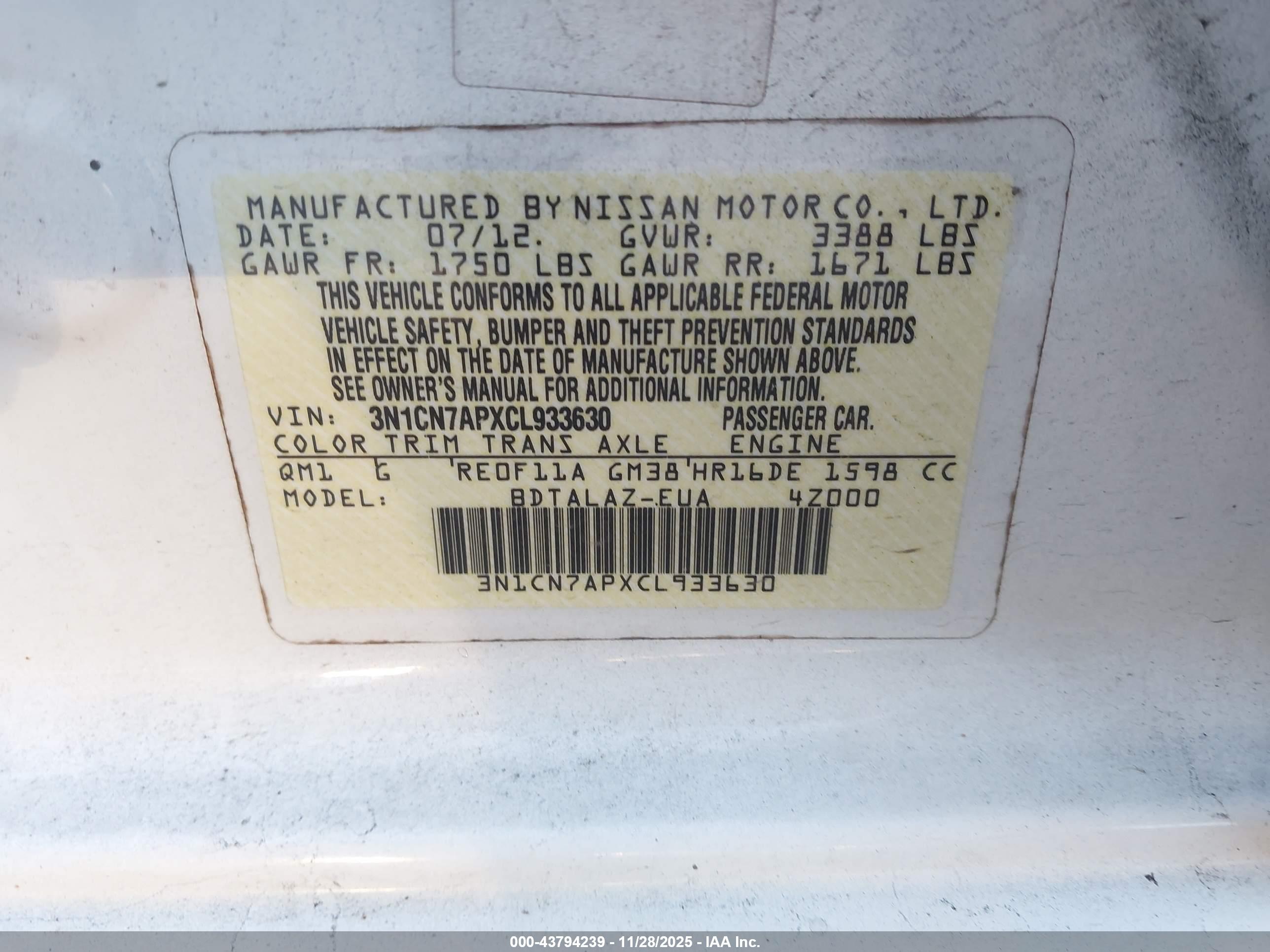 NISSAN VERSA image 9