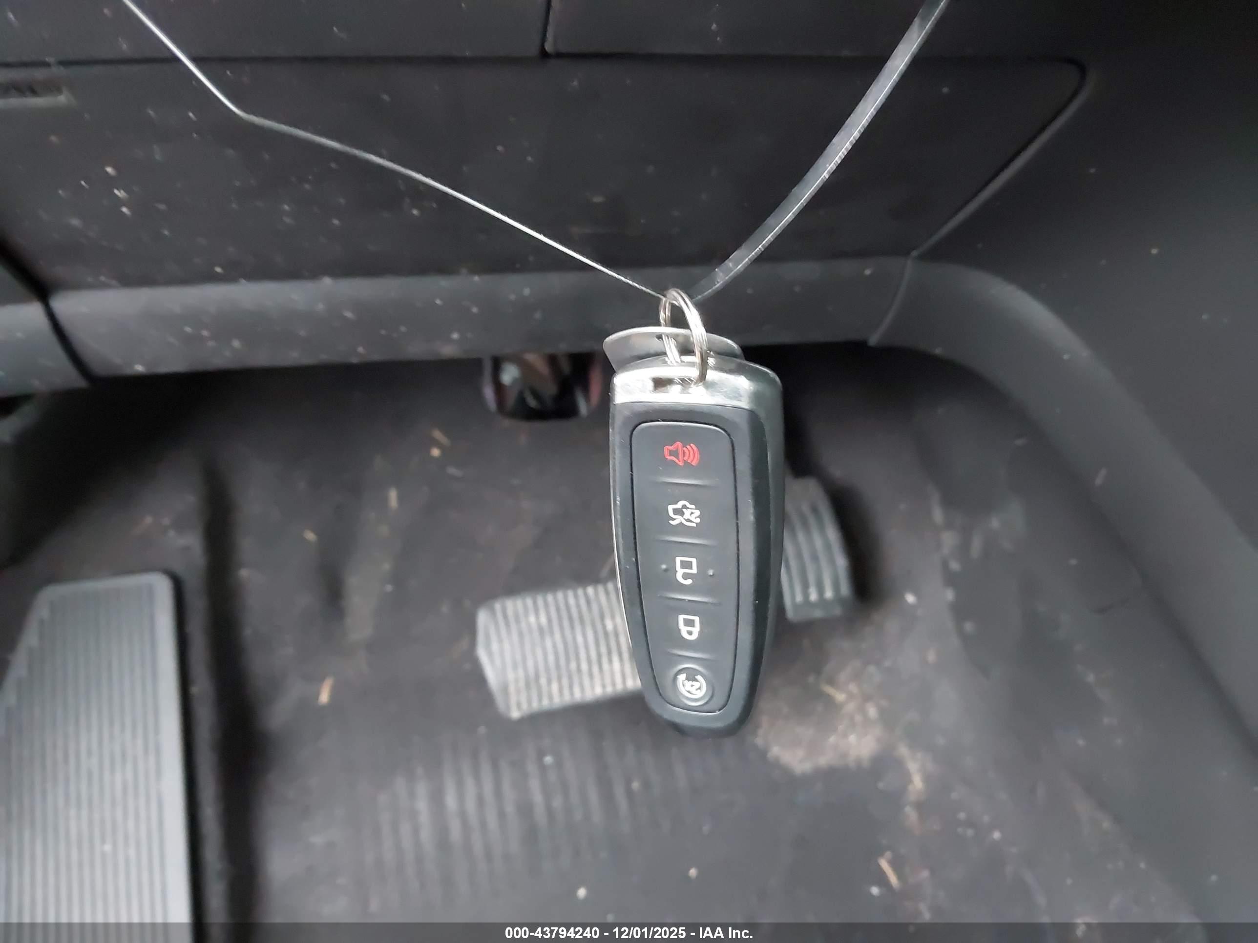 FORD ESCAPE image 11