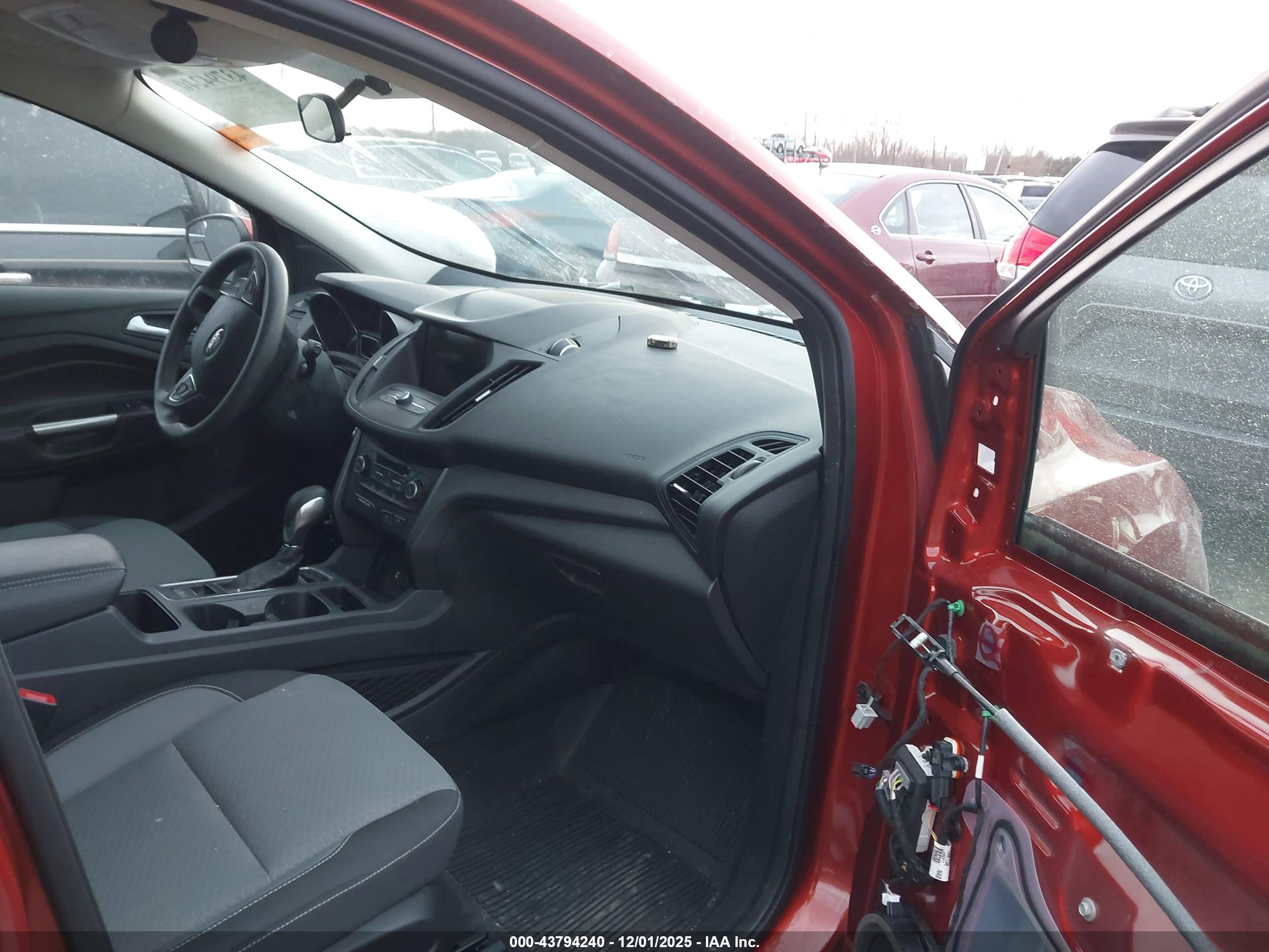 FORD ESCAPE image 5