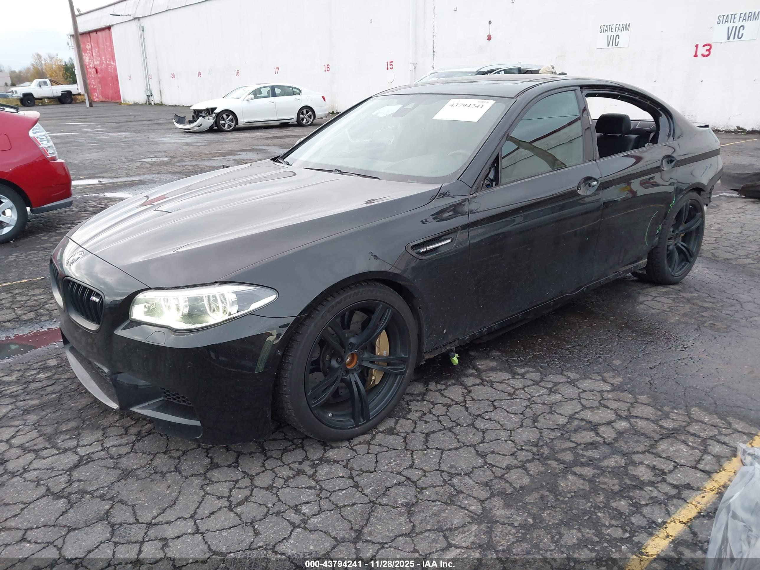 BMW M5 image 2