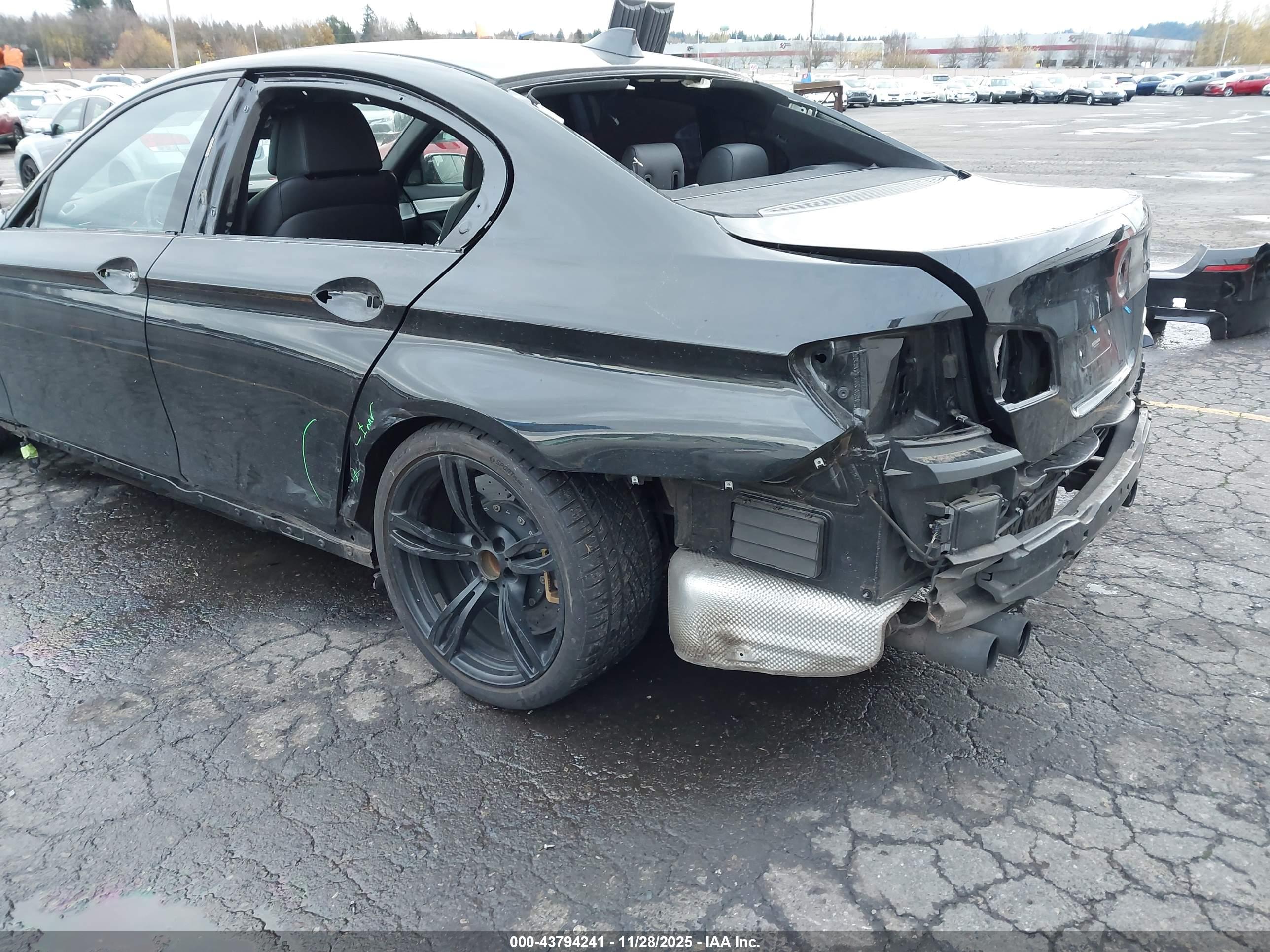 BMW M5 image 6