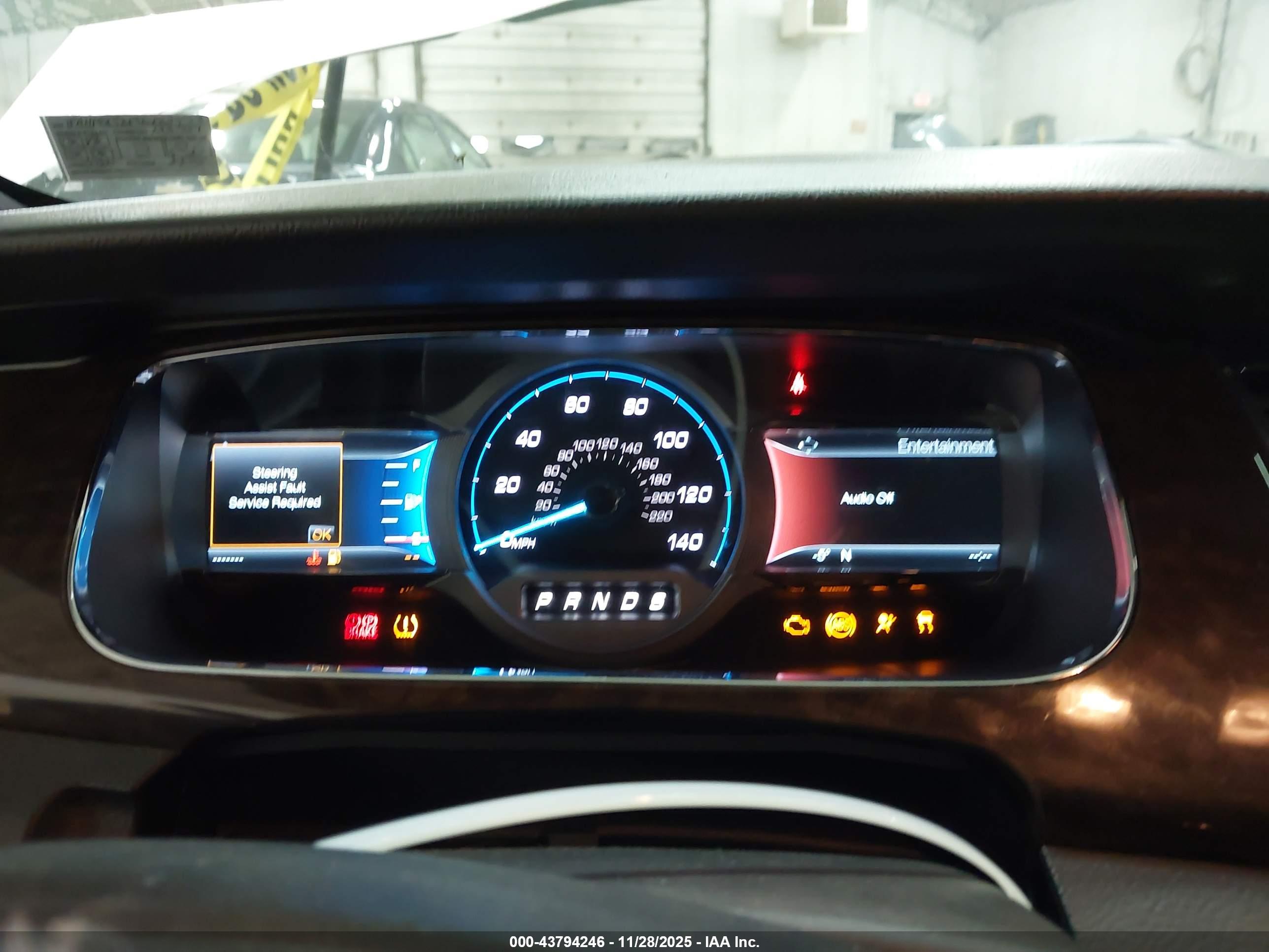 FORD TAURUS image 7