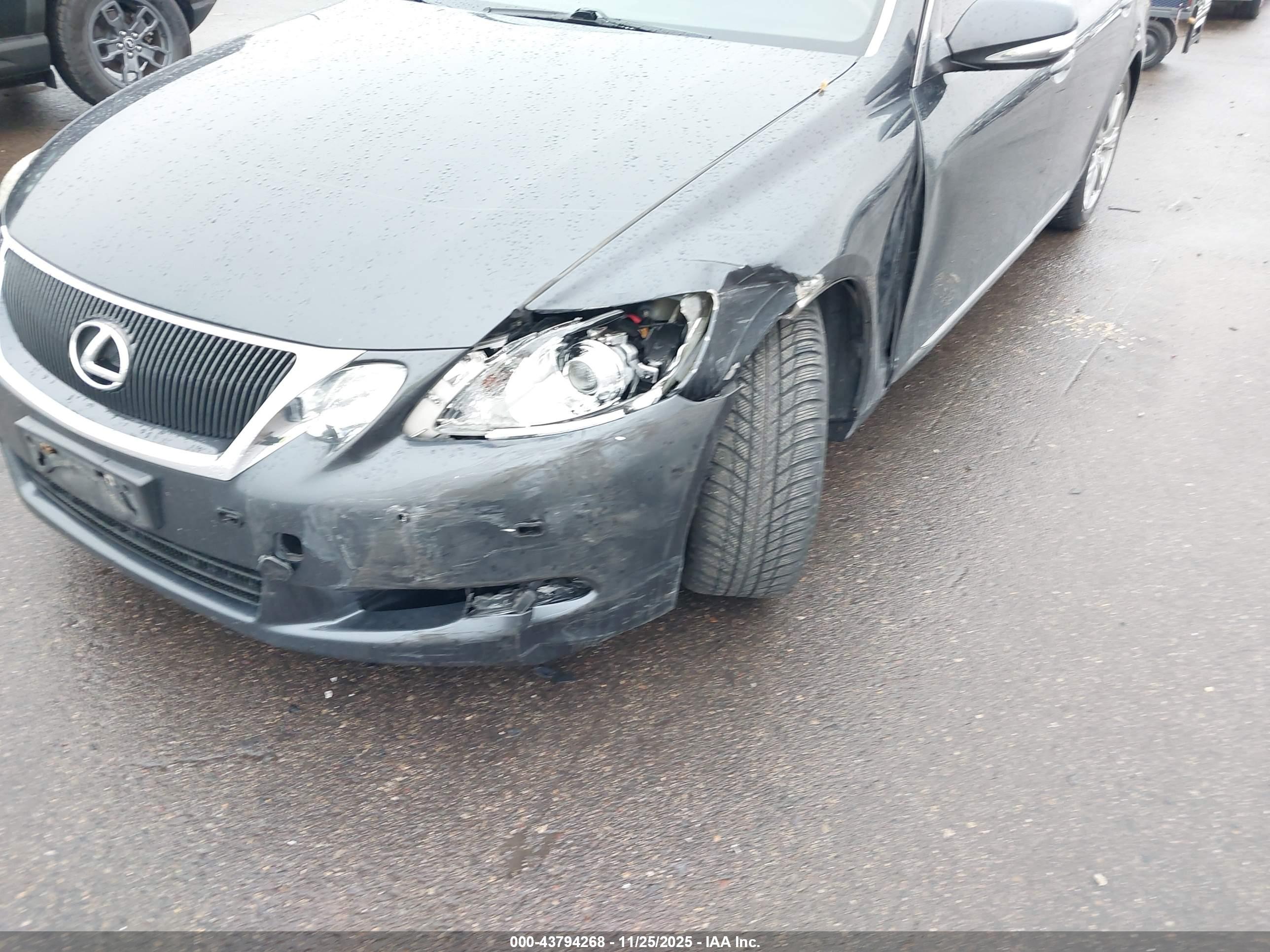 LEXUS GS image 6
