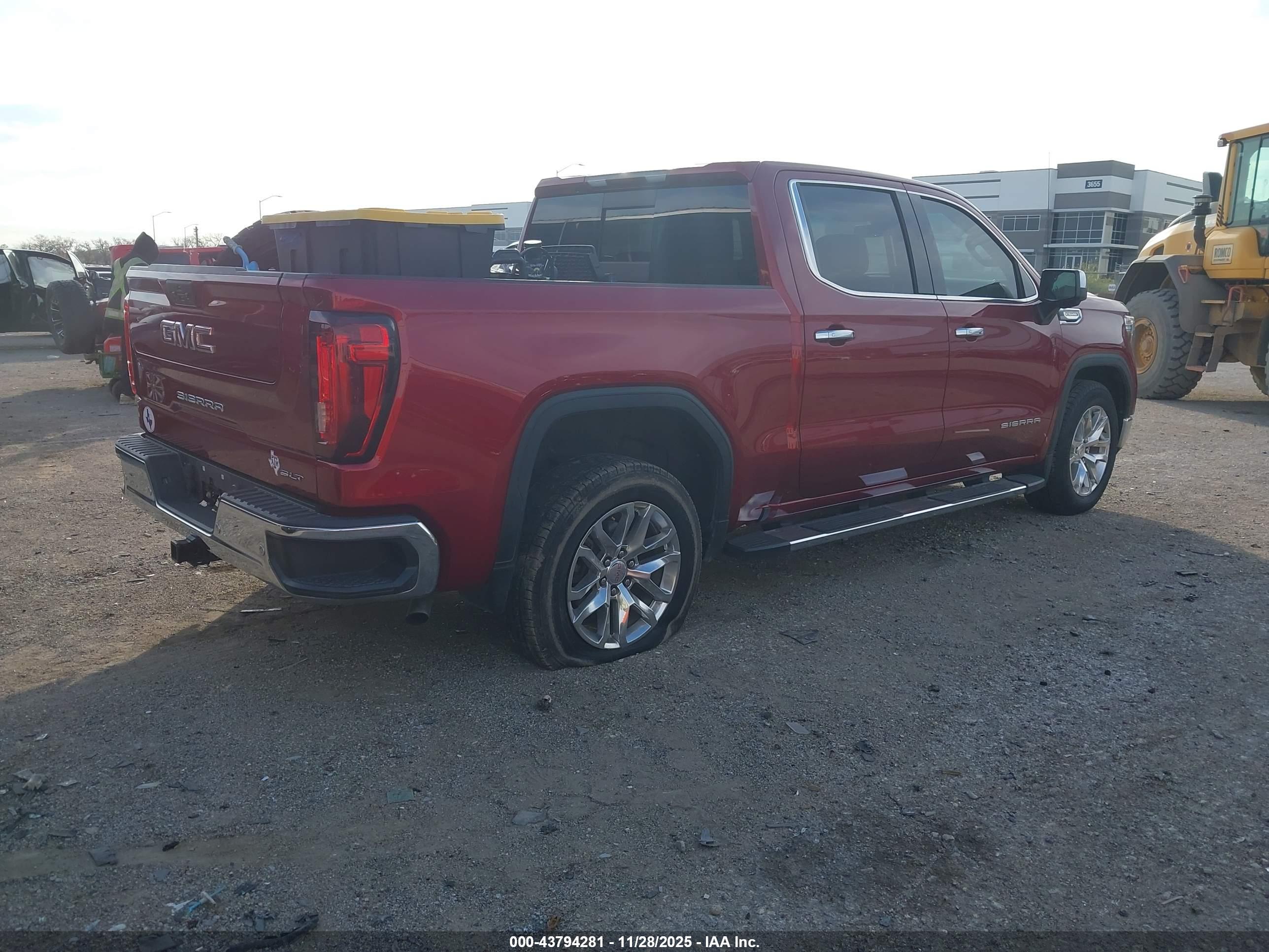 GMC SIERRA image 4