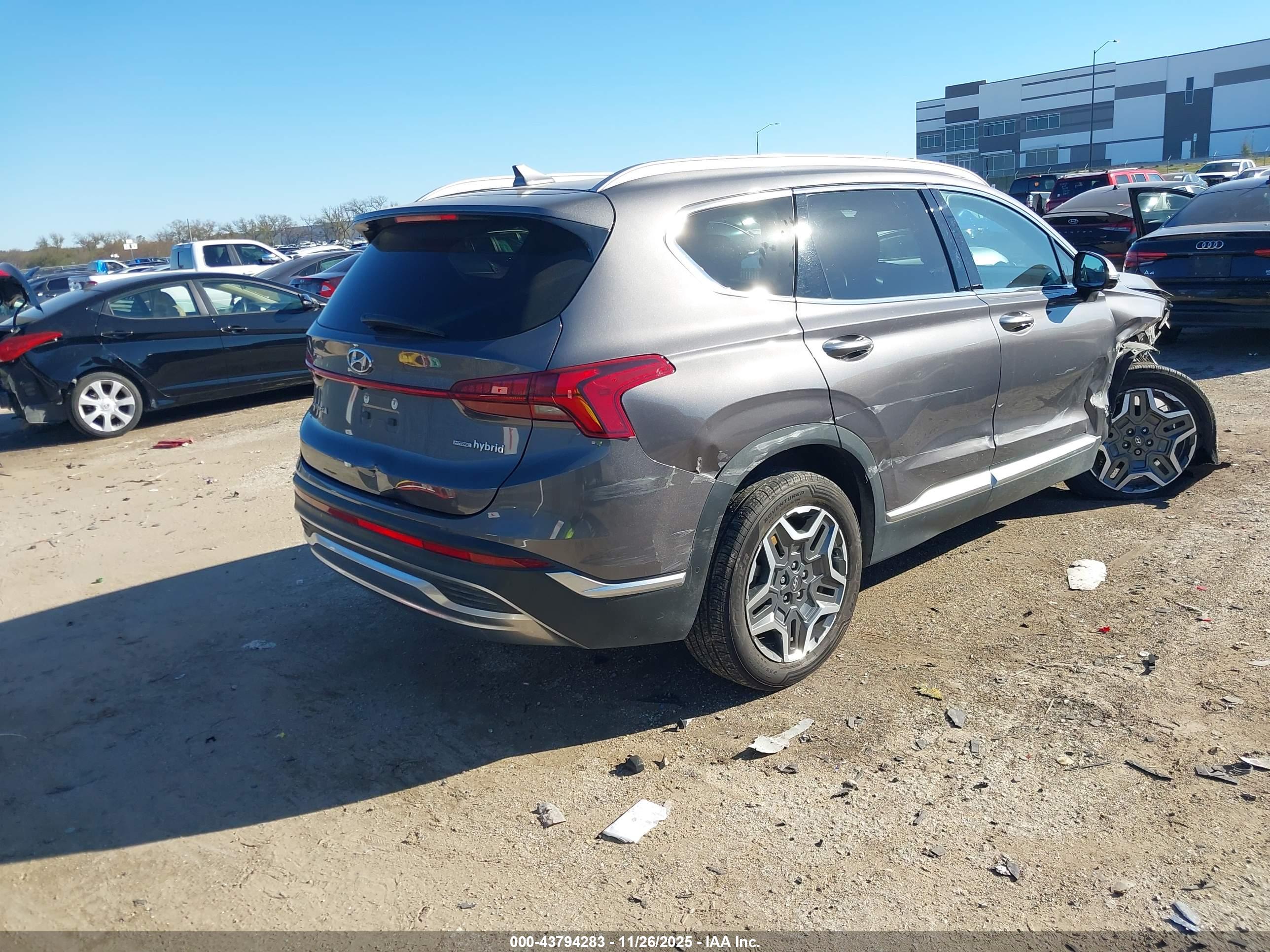 HYUNDAI SANTA image 4
