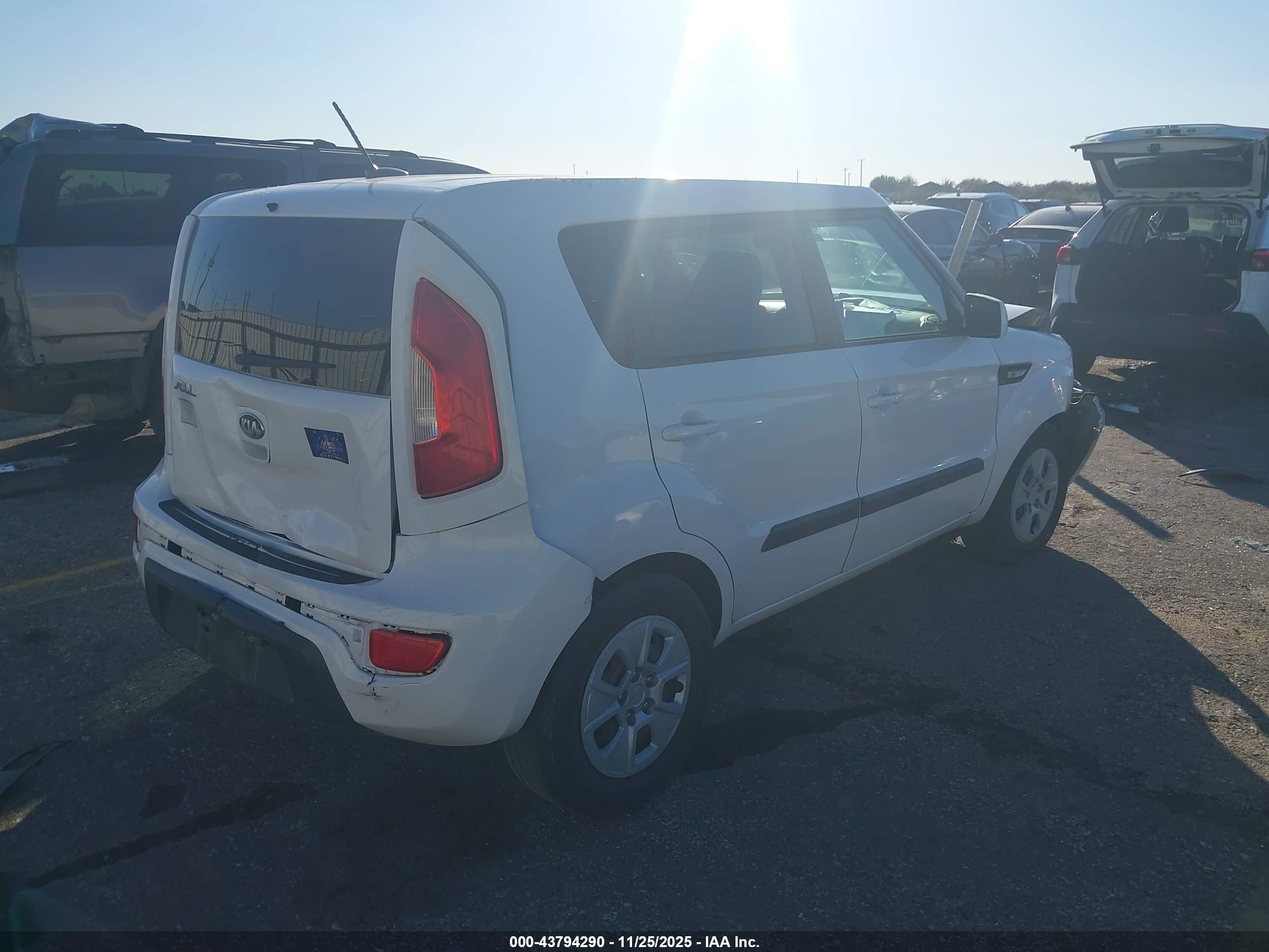 KIA SOUL image 4