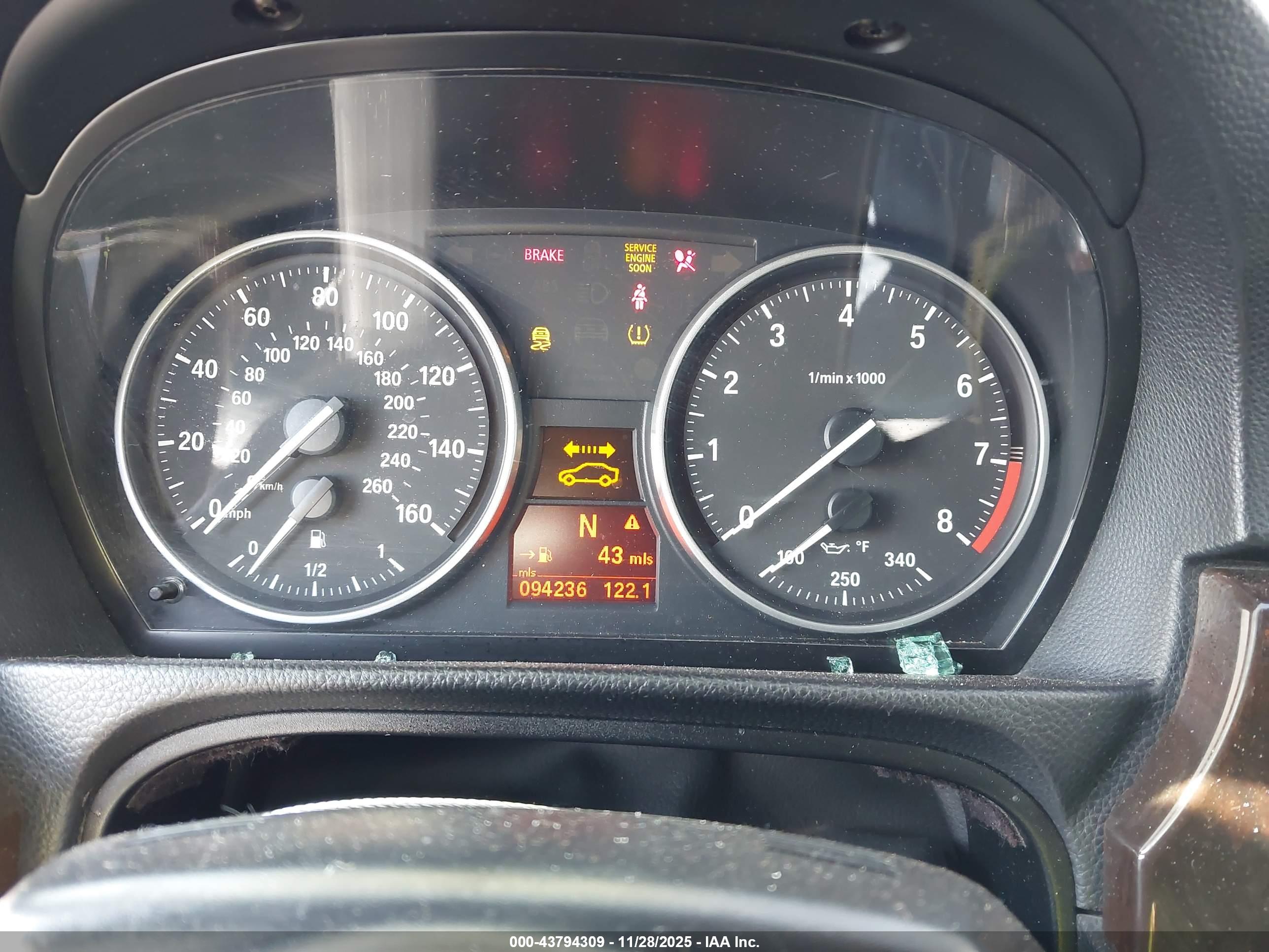 BMW 335I image 7