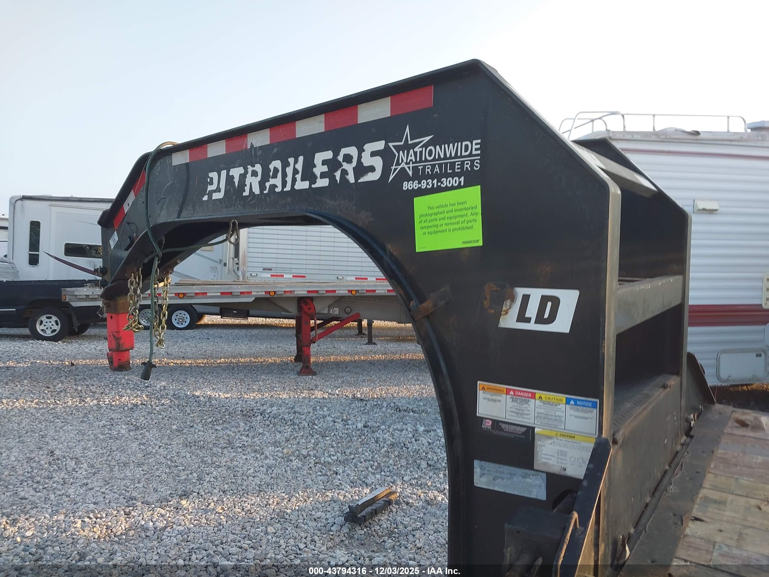 PJ TRAILERS image 10