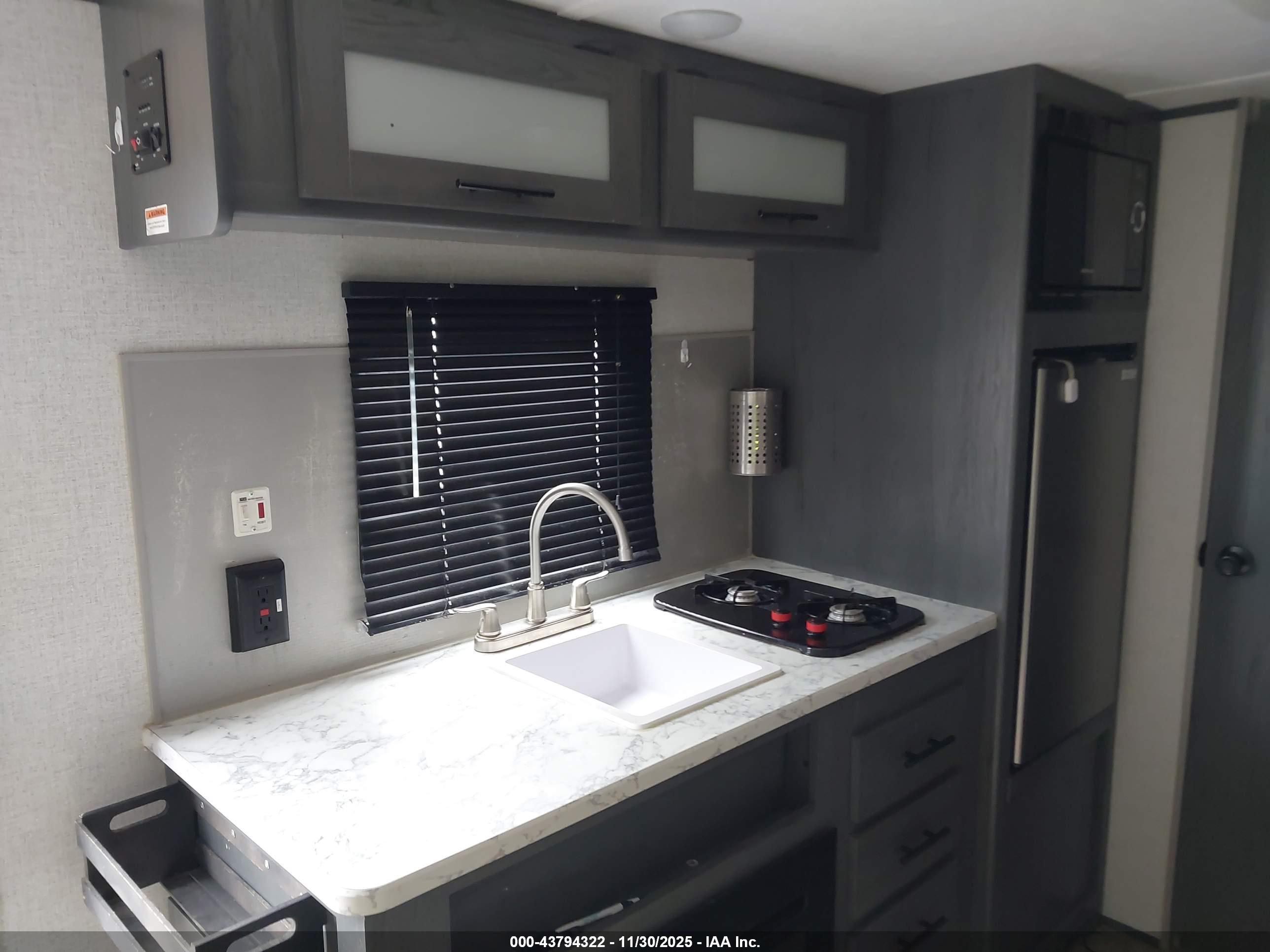 ASPEN 17B image 10