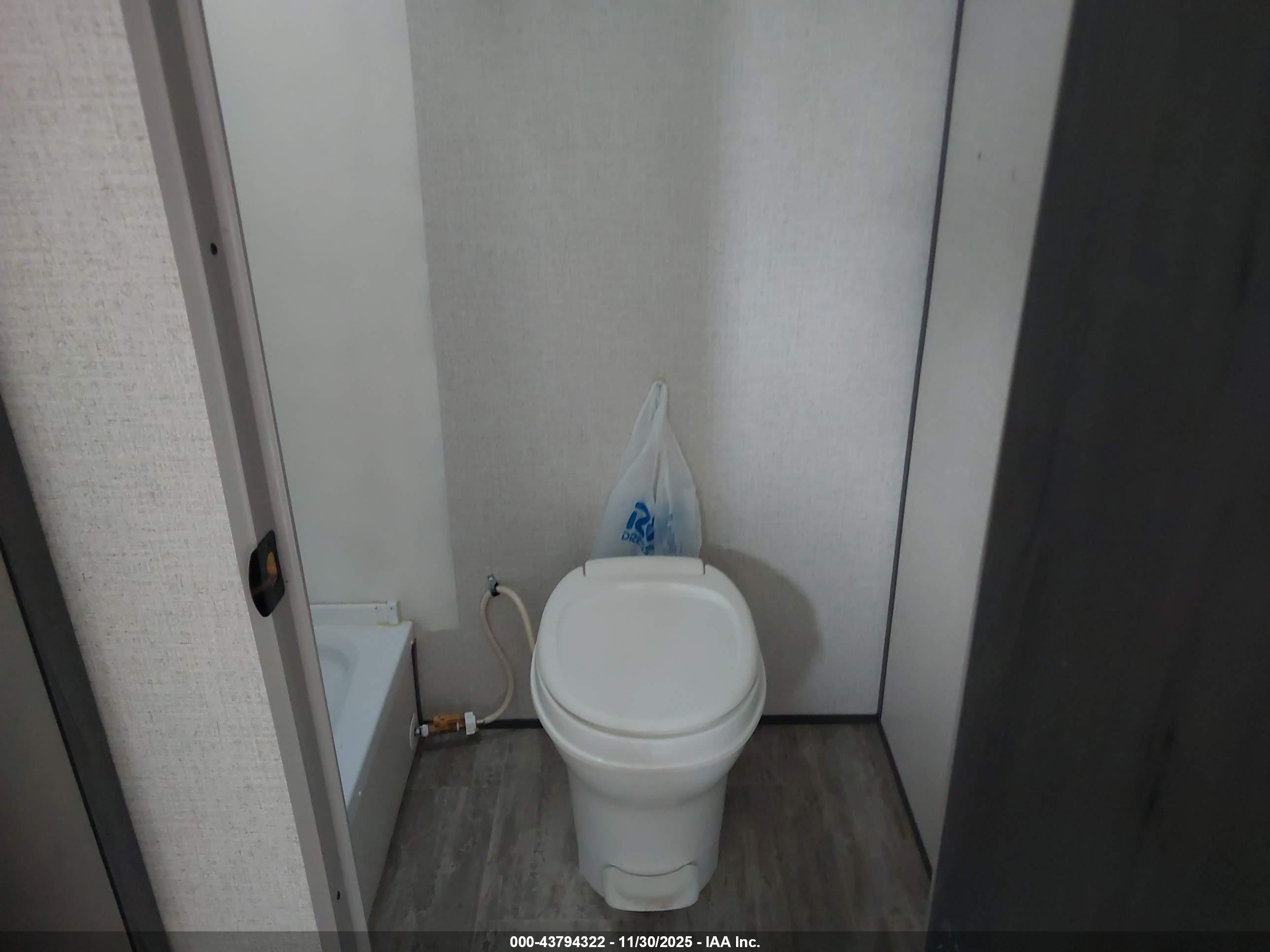 ASPEN 17B image 7