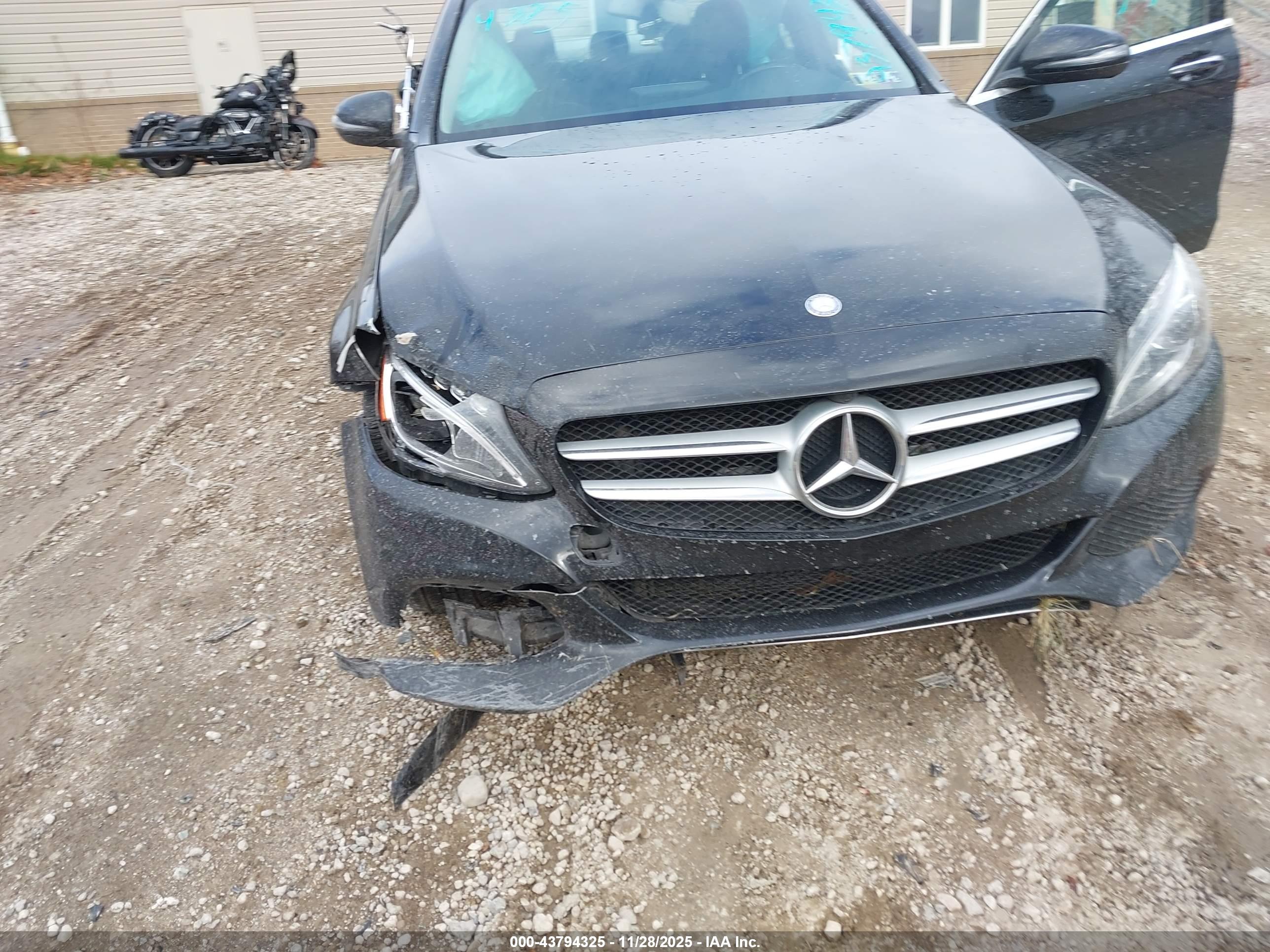 MERCEDES-BENZ C image 6