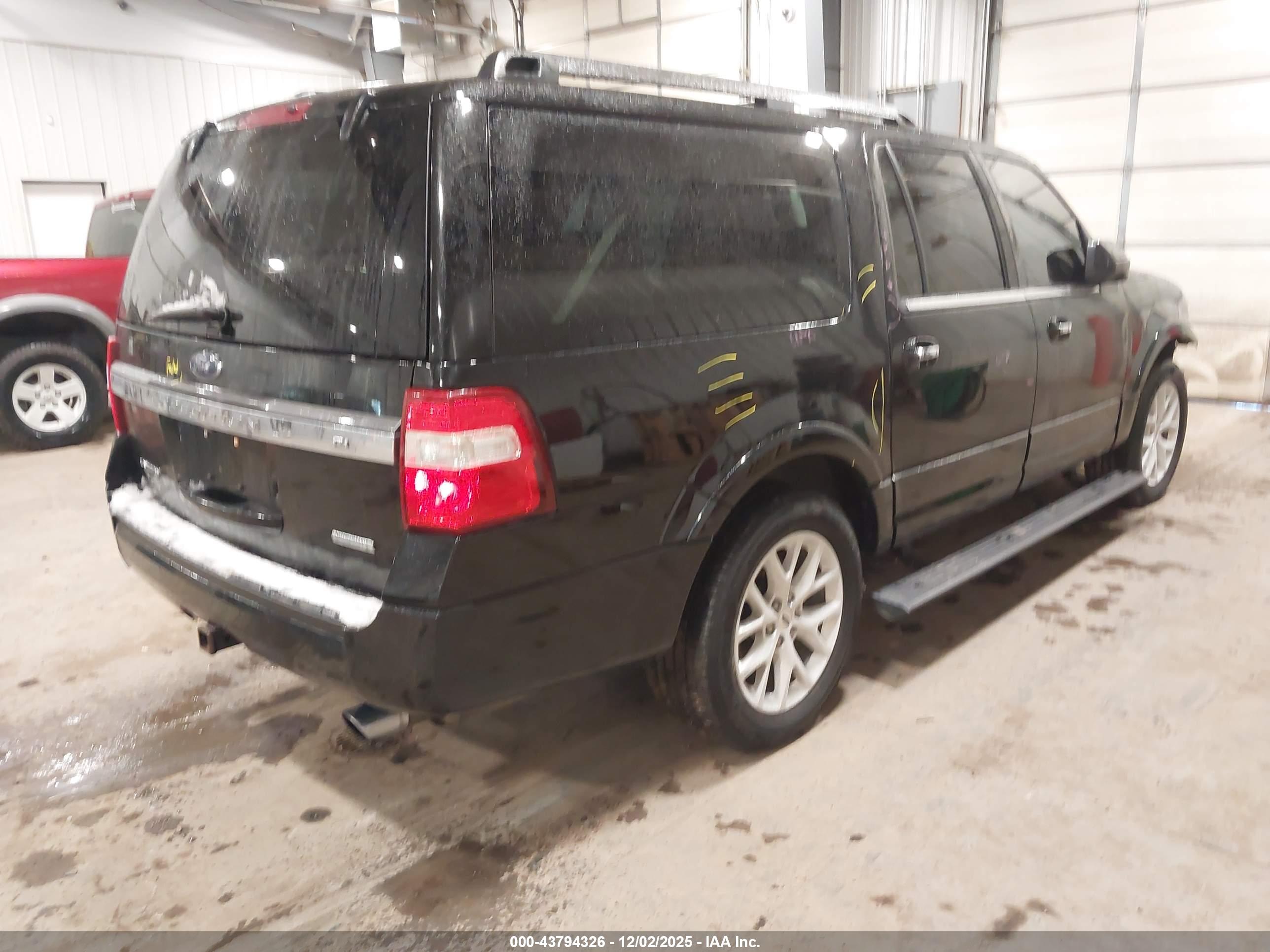 FORD EXPEDITION image 4