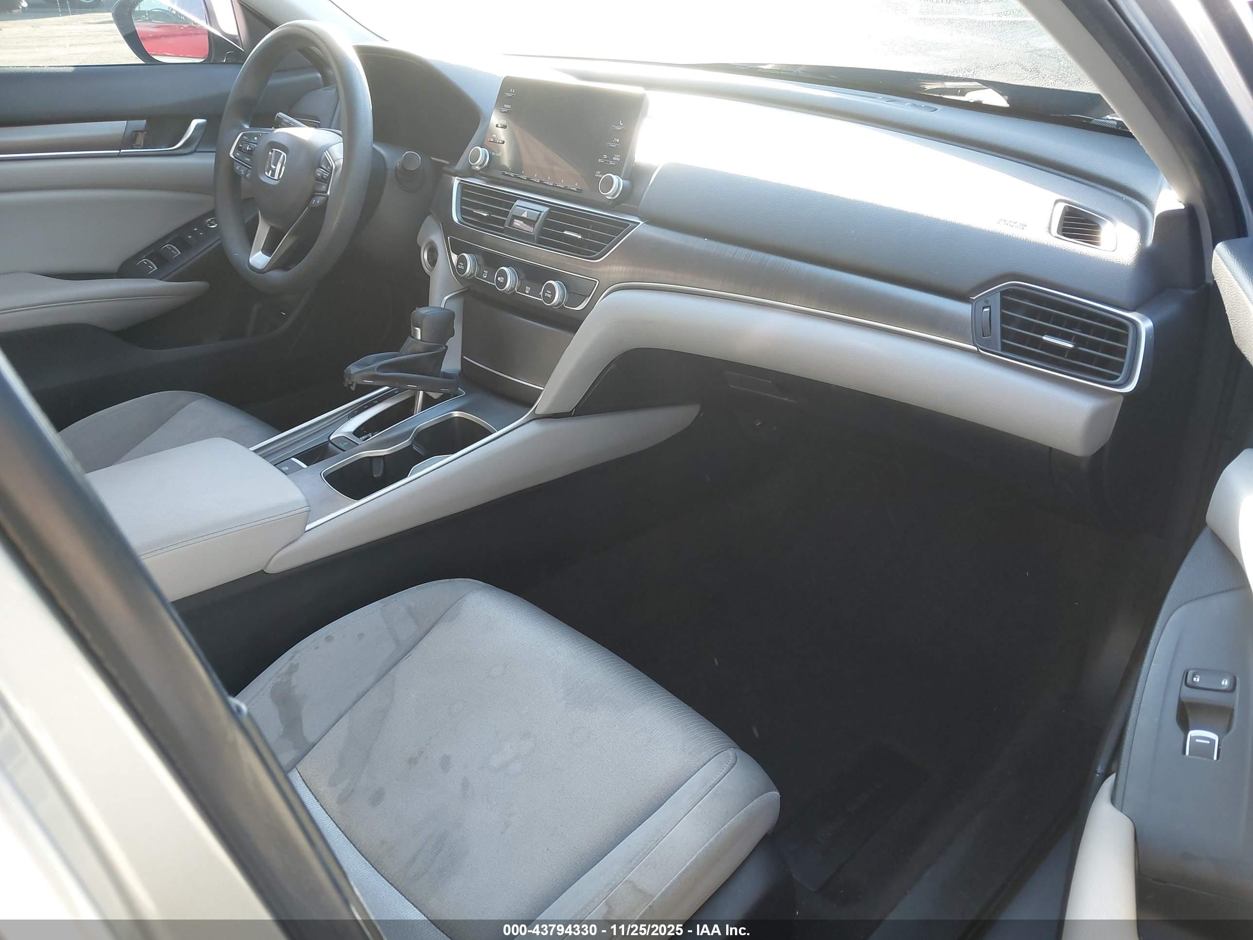 HONDA ACCORD image 5