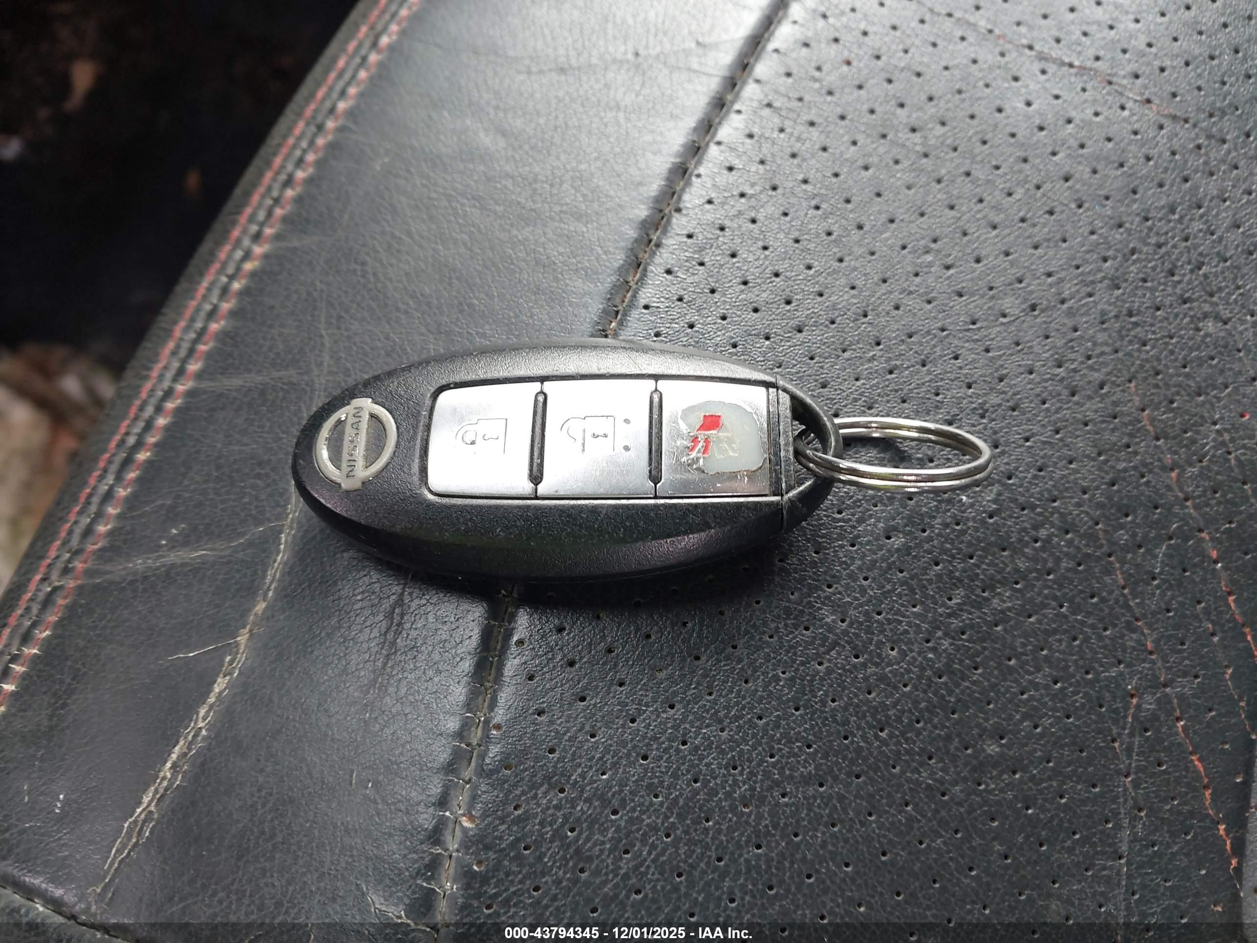 NISSAN ROGUE image 11