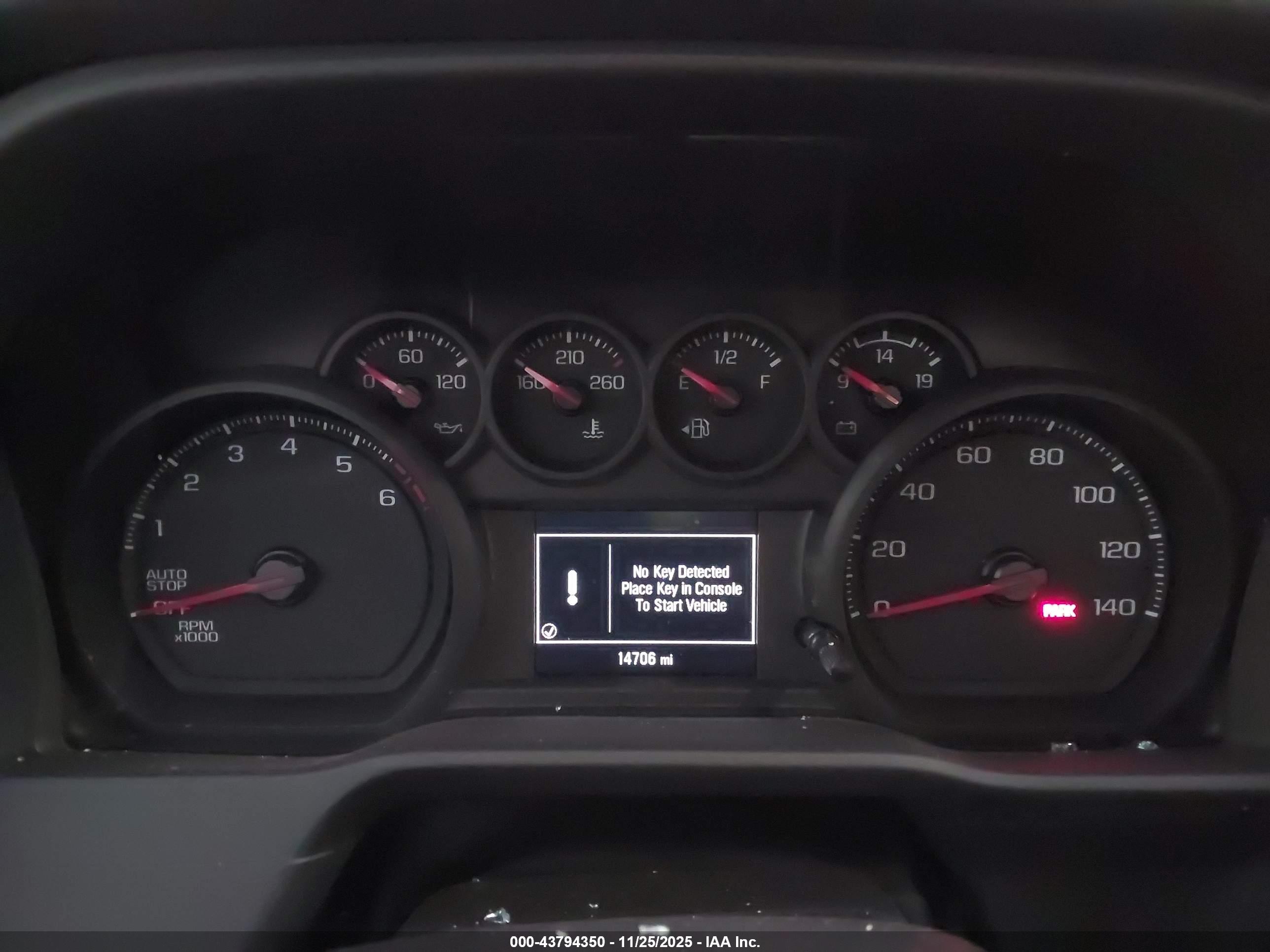 CHEVROLET SILVERADO image 7