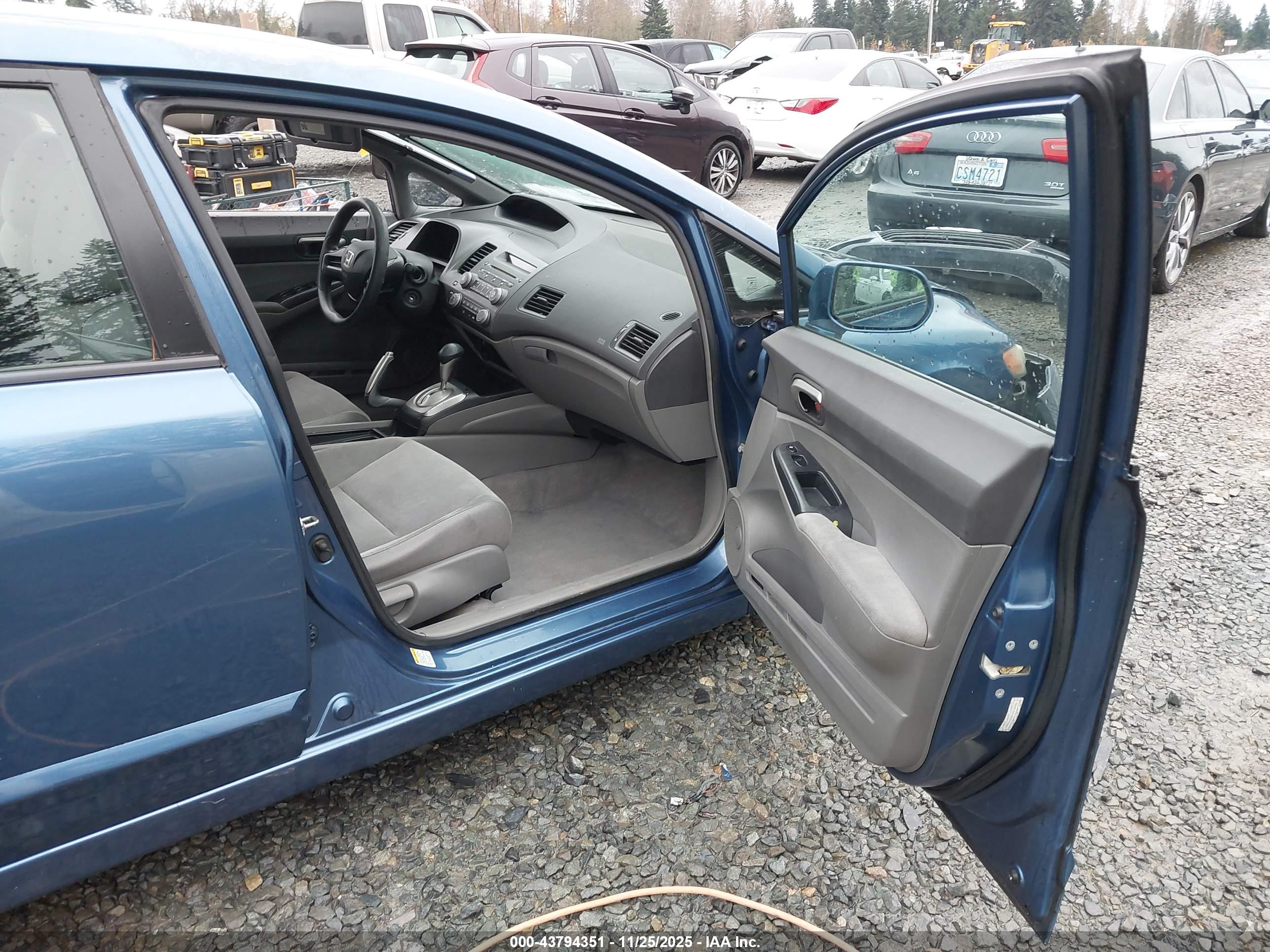 HONDA CIVIC image 5