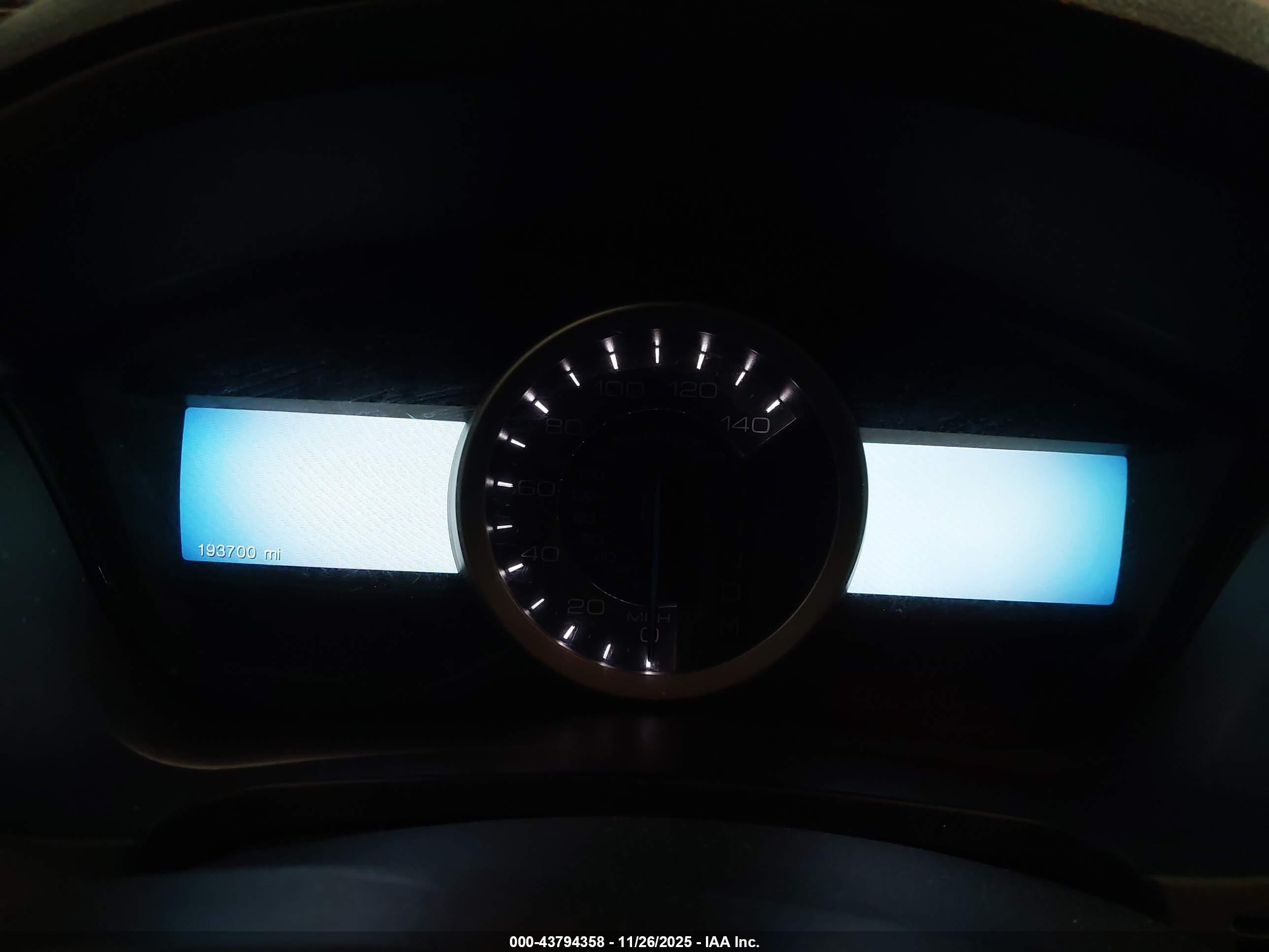 FORD EXPLORER image 7