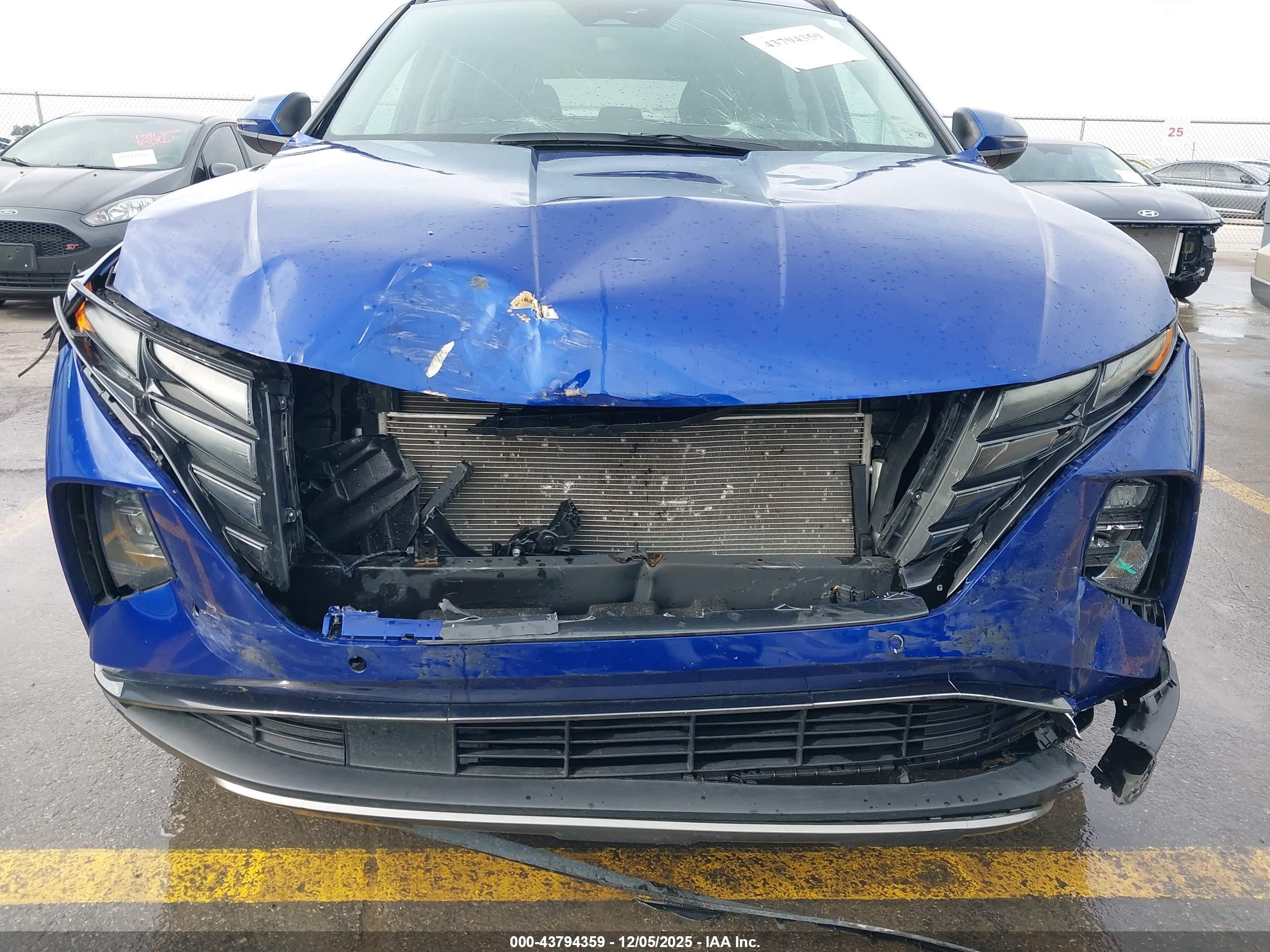 HYUNDAI TUCSON image 6
