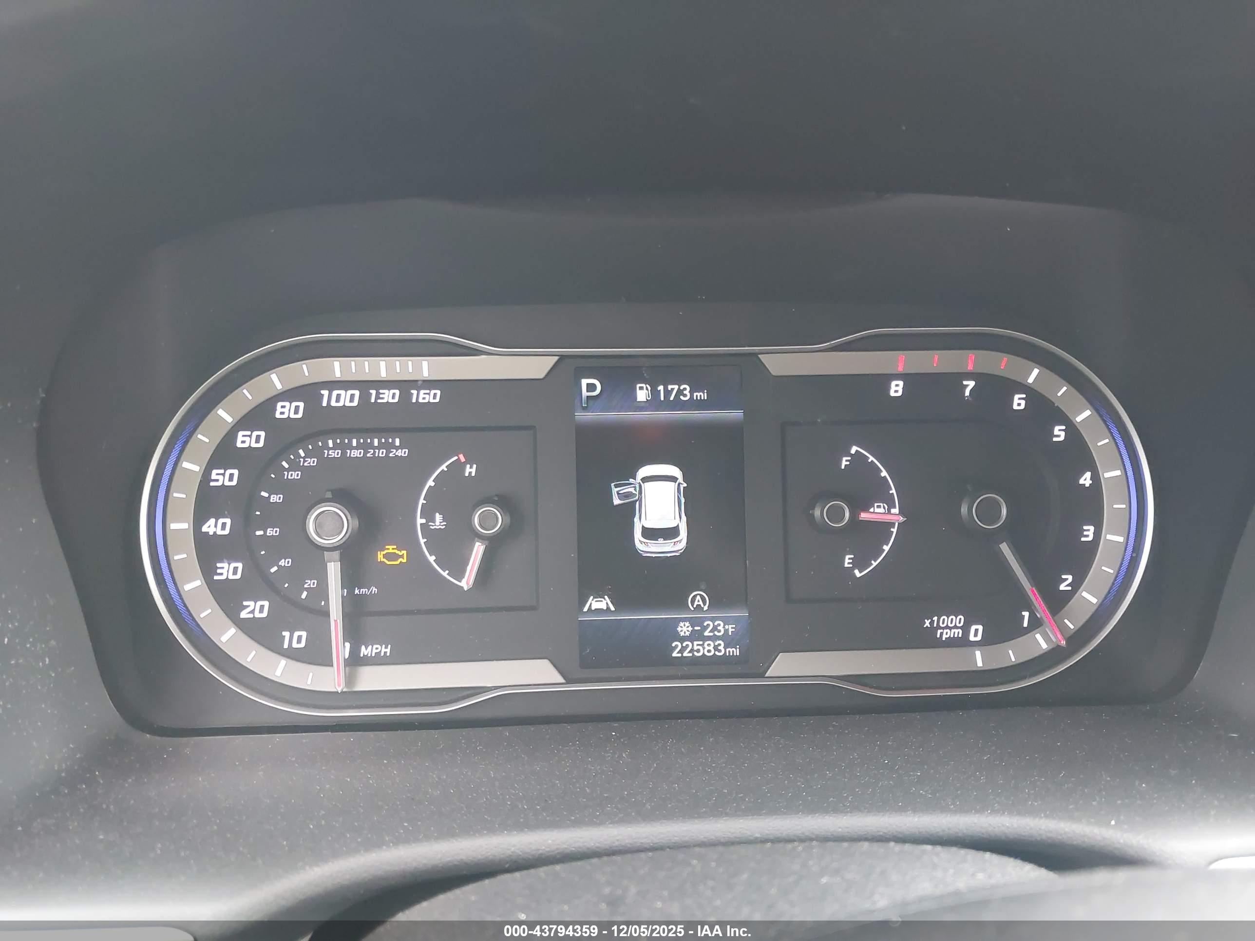 HYUNDAI TUCSON image 7