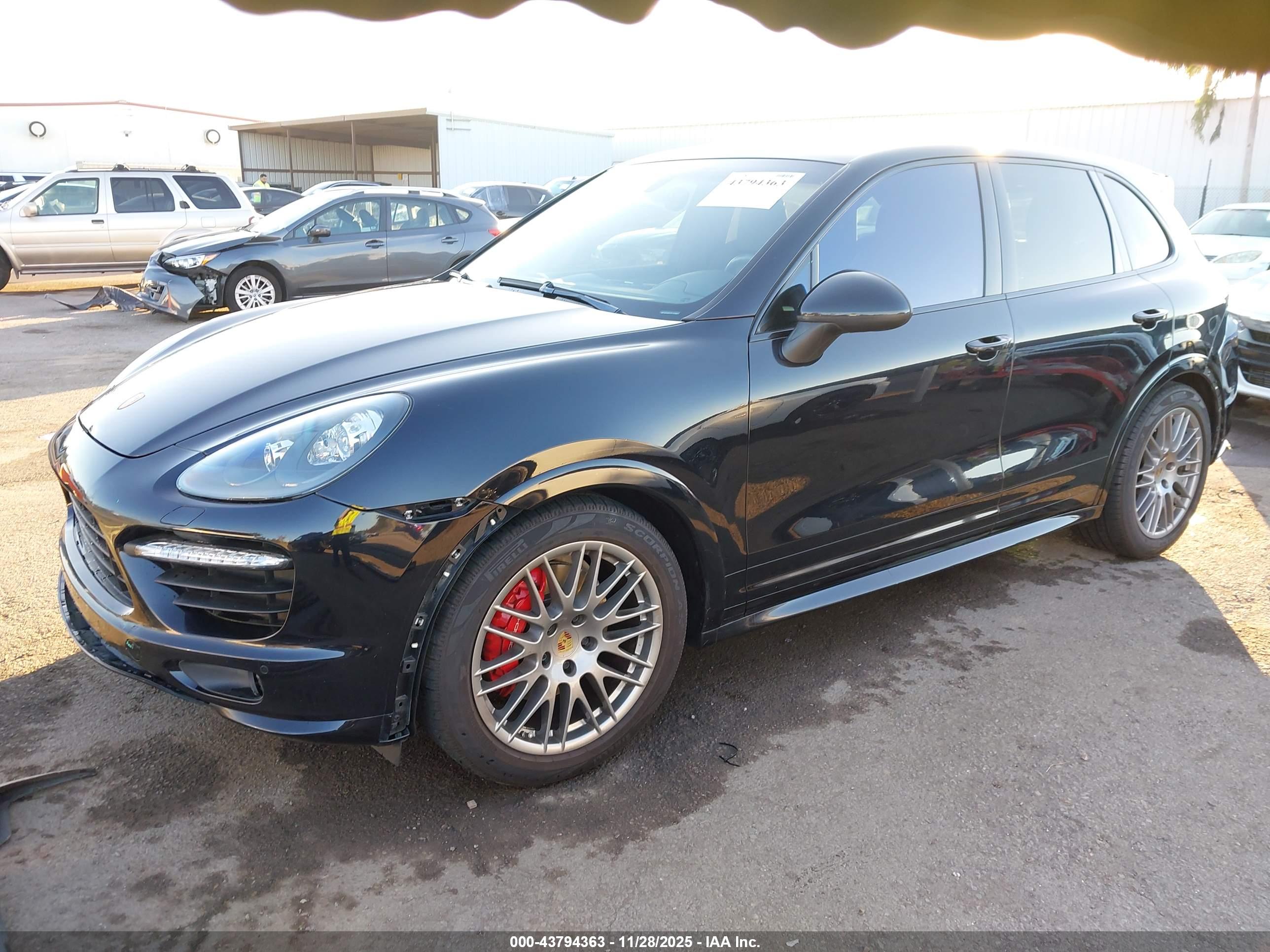 PORSCHE CAYENNE image 2