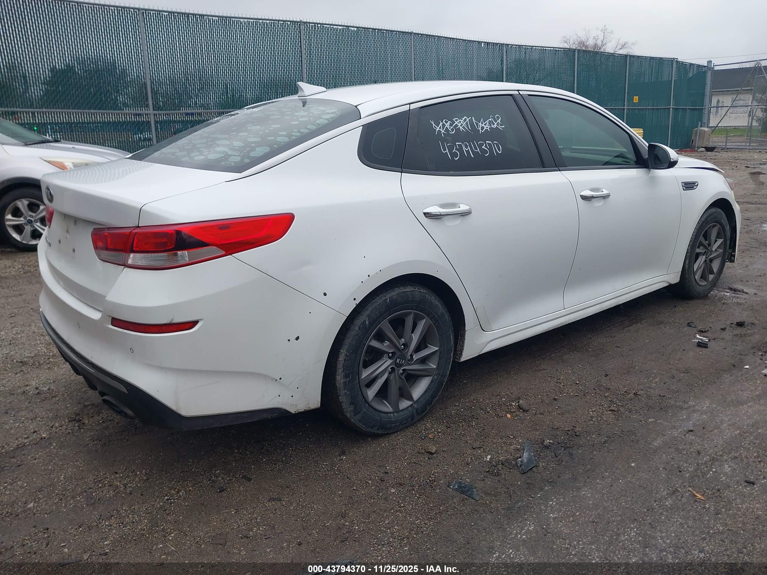 KIA OPTIMA image 4