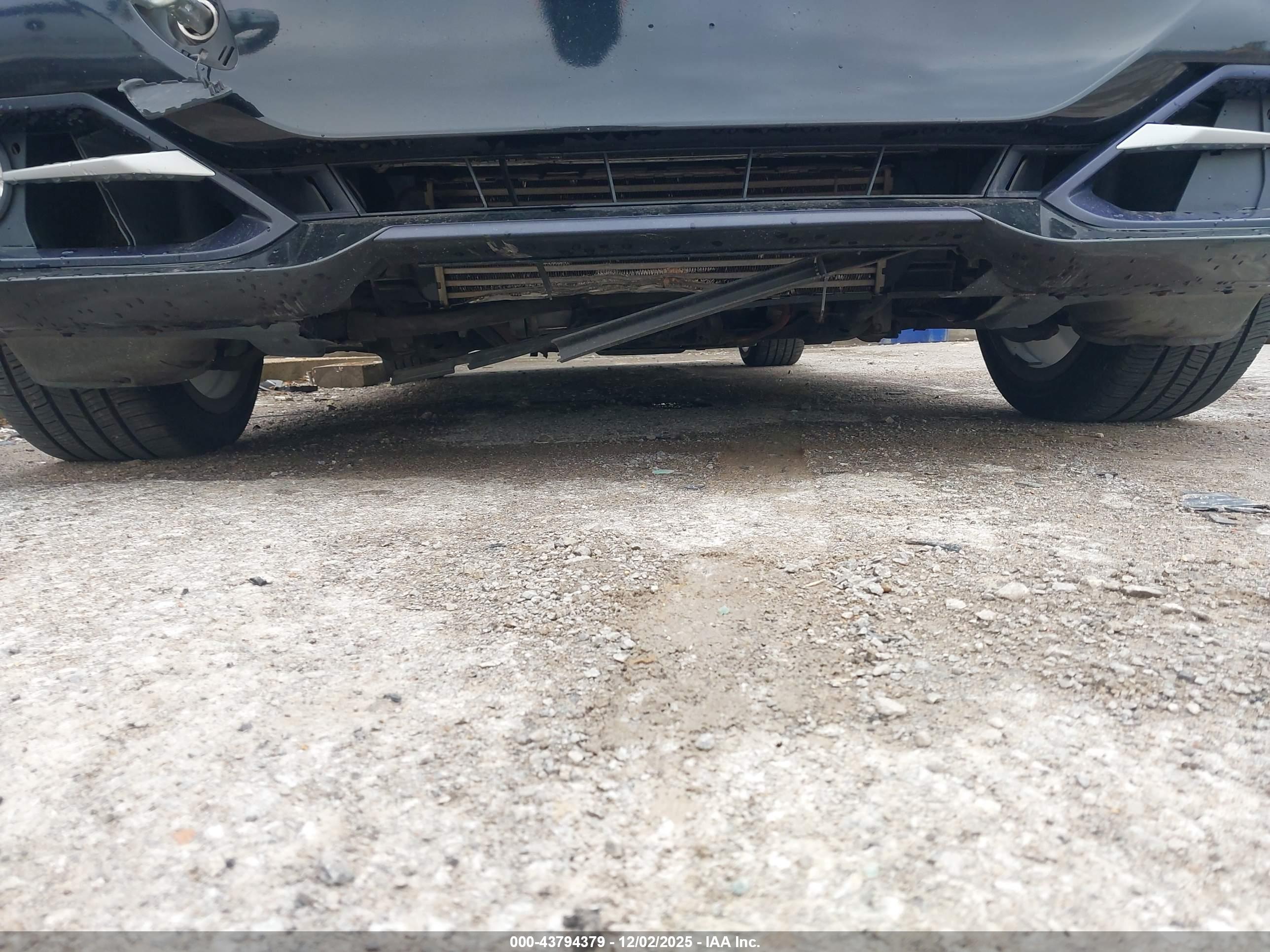 BMW 328I image 6