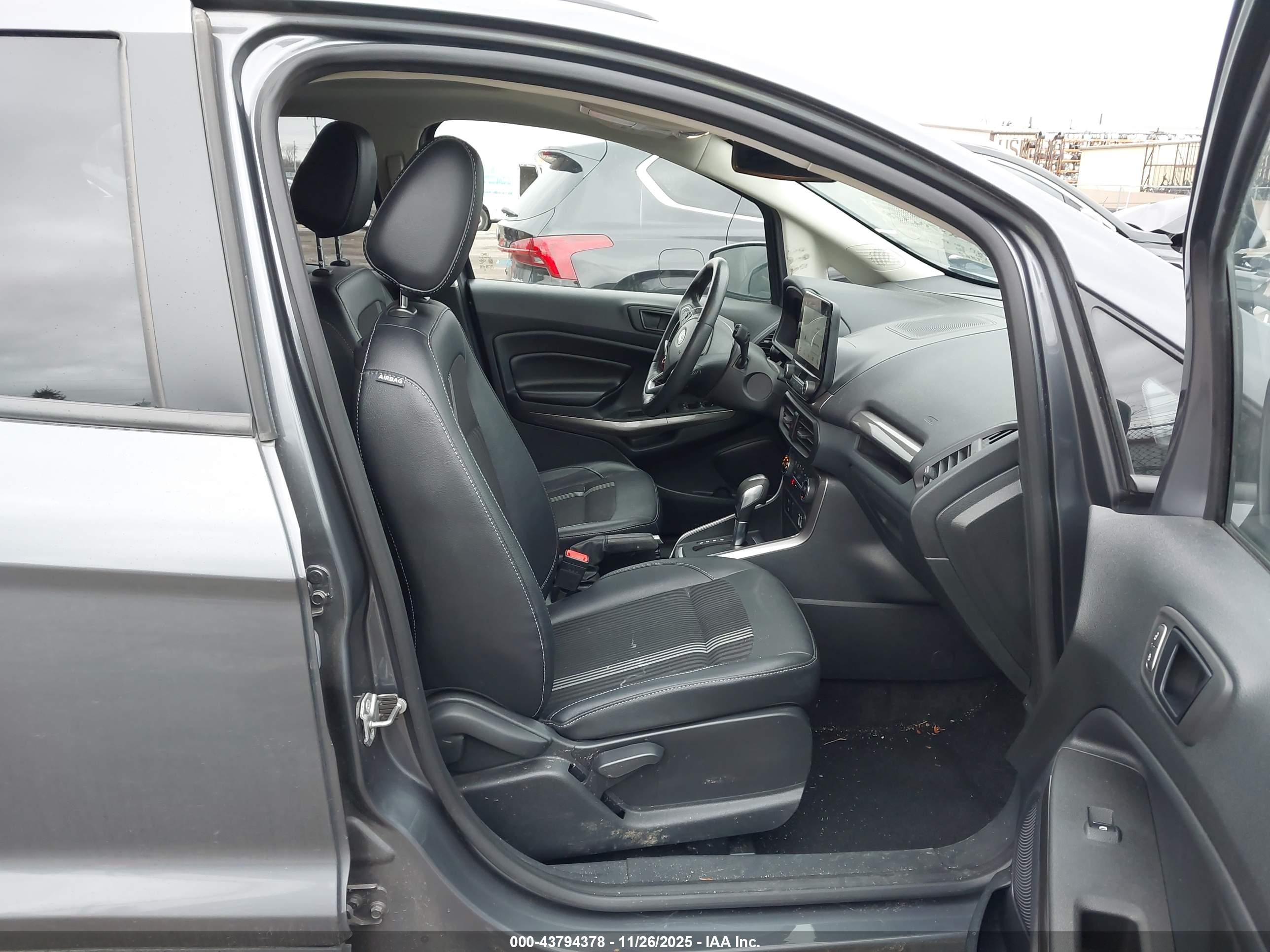 FORD ECOSPORT image 5