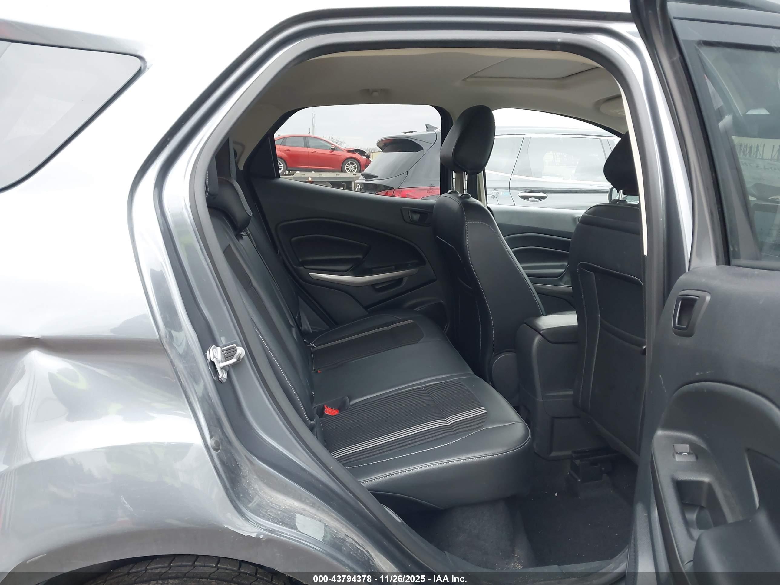 FORD ECOSPORT image 8